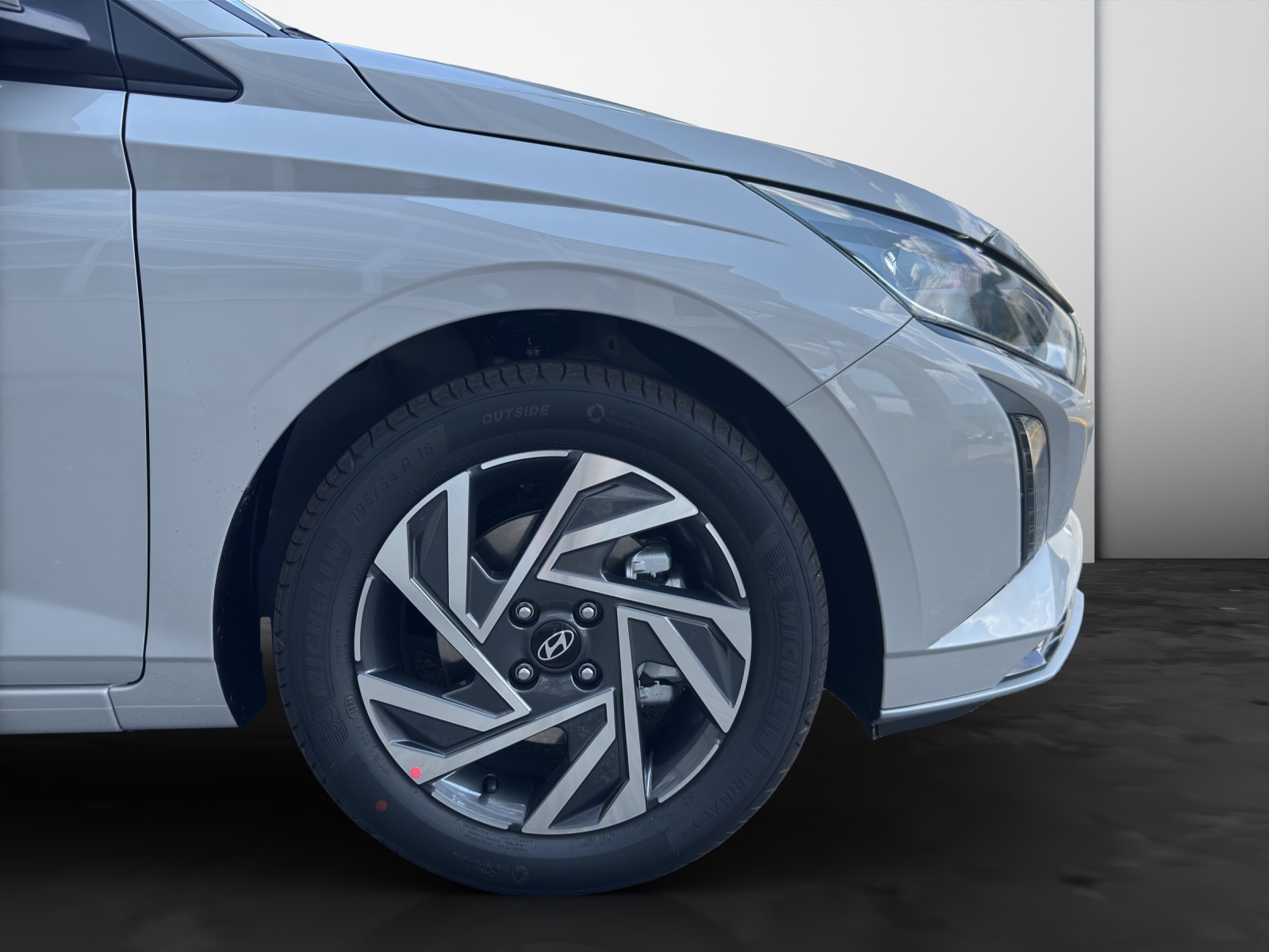 HYUNDAI i20 1.0 T-GDi Amplia Go Pack Safe Tec-image-14