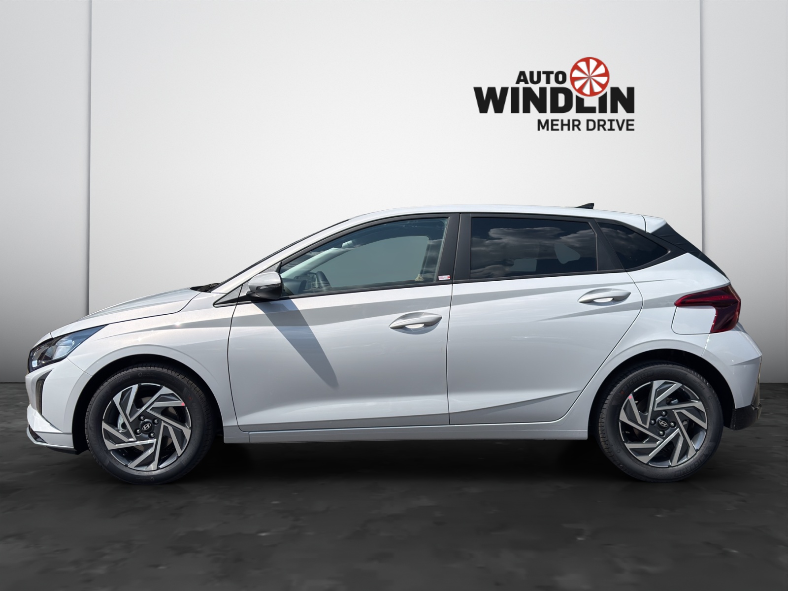 HYUNDAI i20 1.0 T-GDi Amplia Go Pack Safe Tec-showroom-element-3