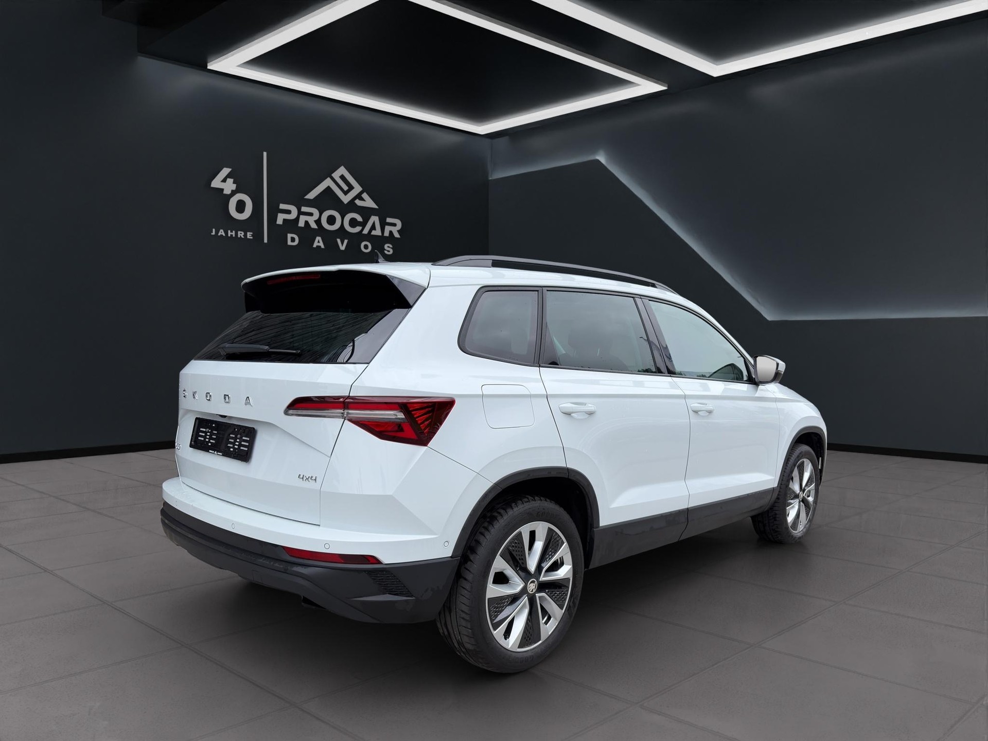 SKODA Karoq 2.0 TDI Style 4x4 DSG-image-3