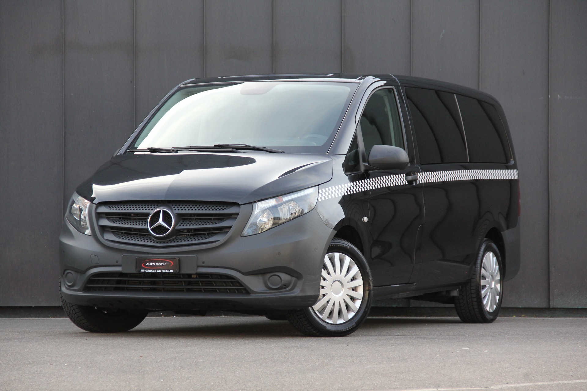 MERCEDES-BENZ Vito 116 BlueTec Tourer Base L 4Matic 7G-Tronic **4X4** **9-SITZE** **FRISCH-AB-MFK**