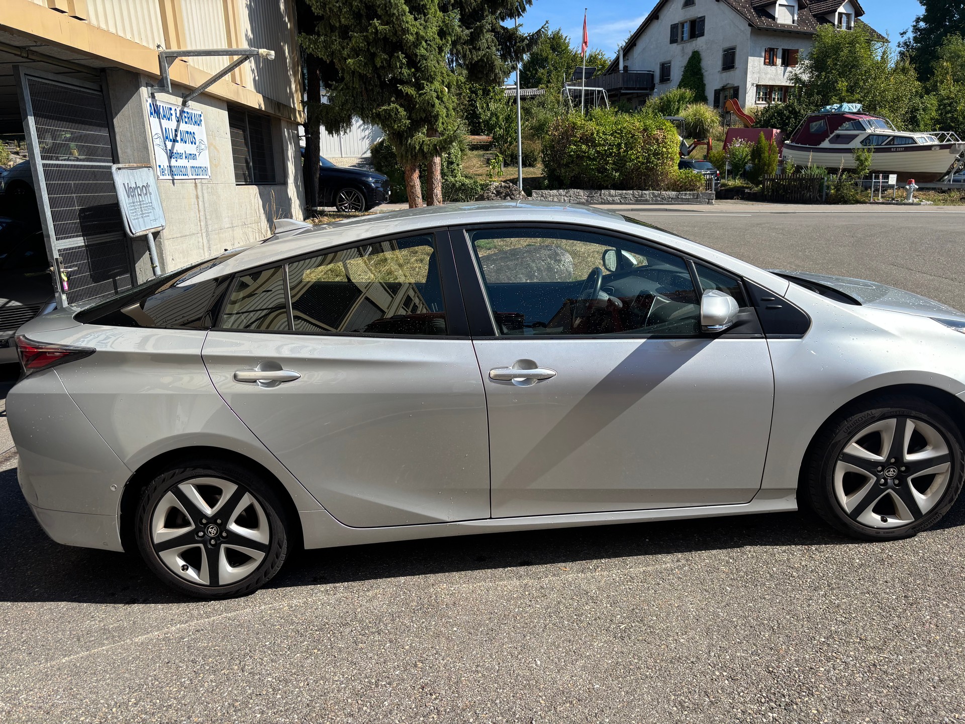 TOYOTA PRIUS-image-6