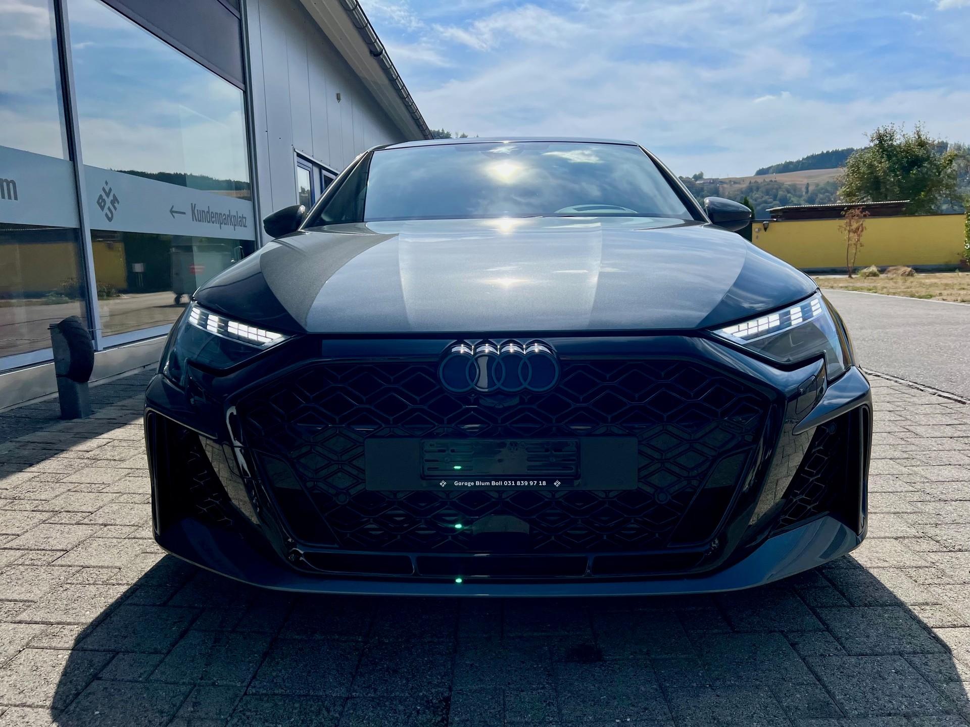 AUDI RS3 Sportback 2.5 TSI quattro S-tronic-showroom-element-3