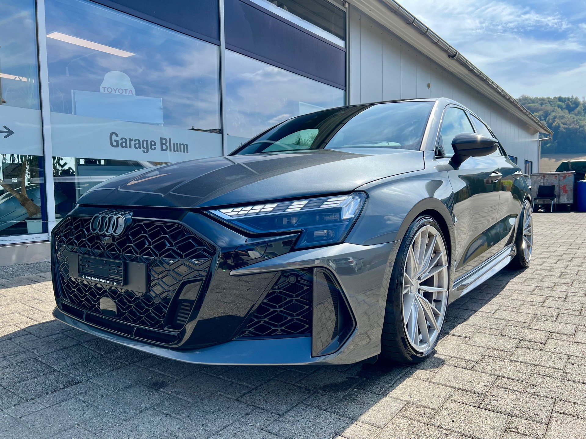 AUDI RS3 Sportback 2.5 TSI quattro S-tronic-showroom-element-2