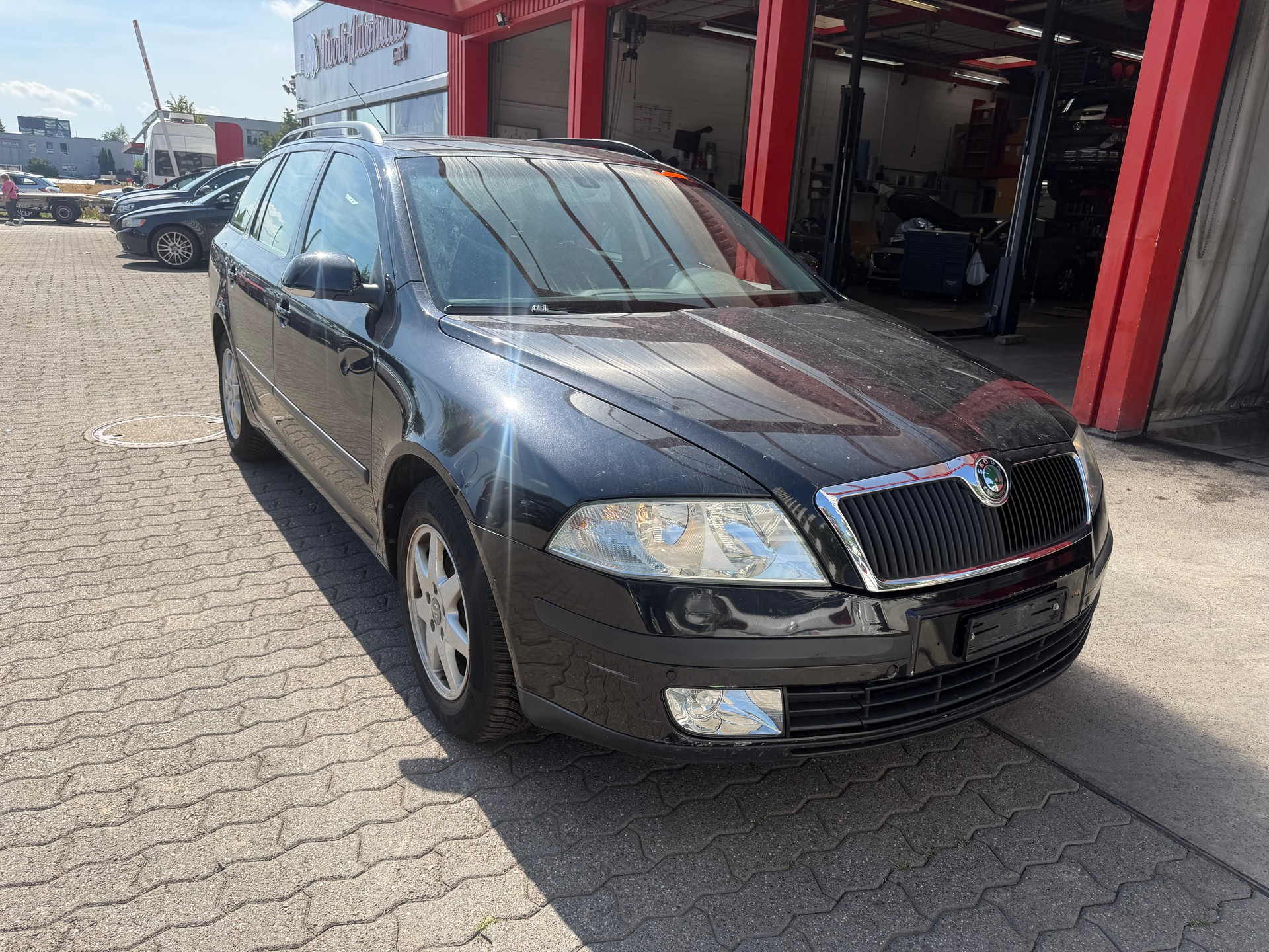 SKODA Octavia 2.0 FSI Elegance-showroom-element-1