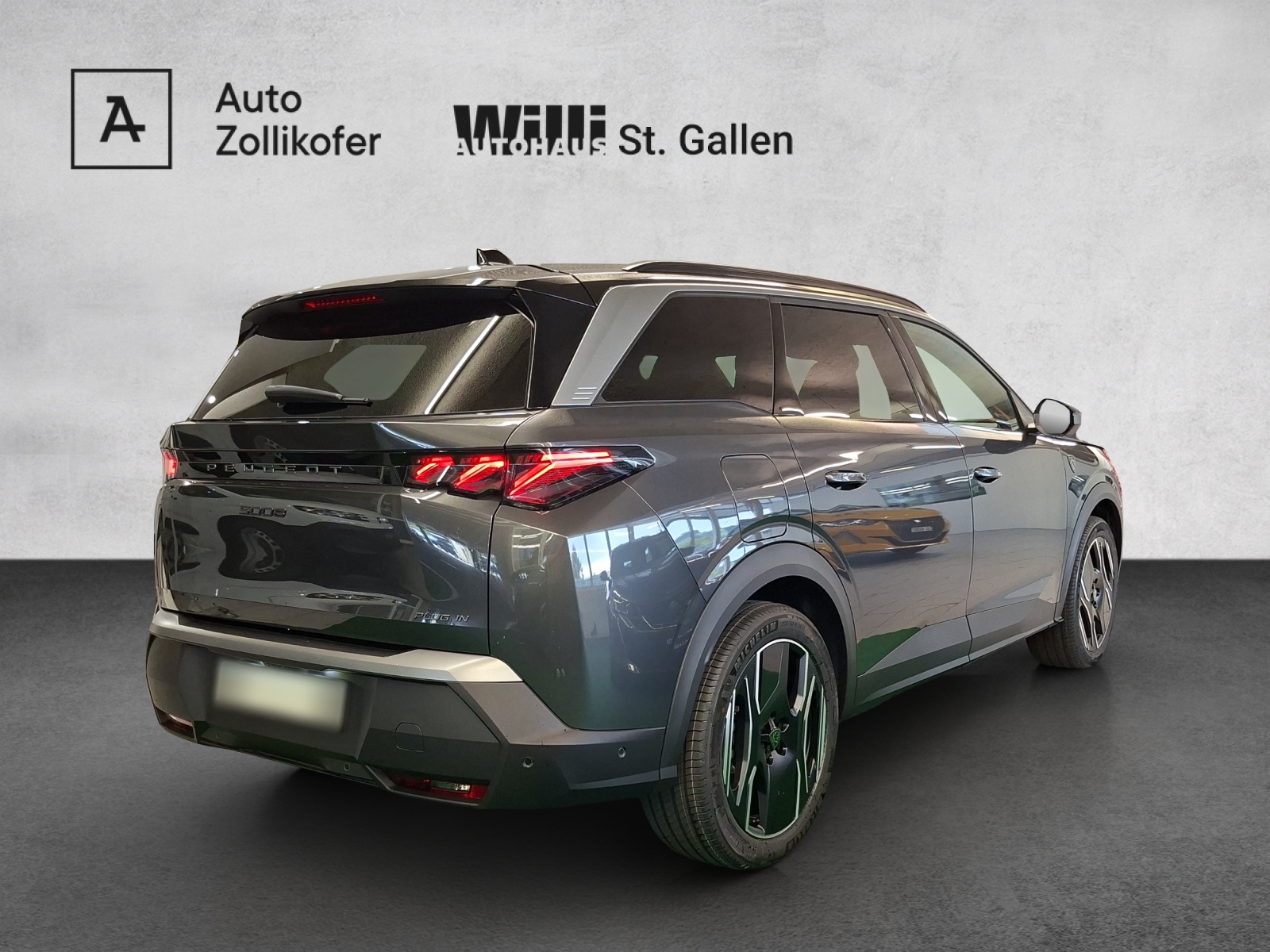 PEUGEOT 5008 1.6 PHEV 225 GT Exclusive-image-6