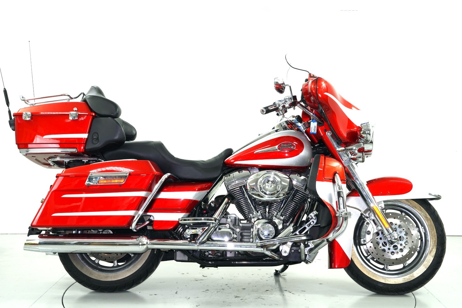 HARLEY-DAVIDSON FLHTCUSE3-image-3