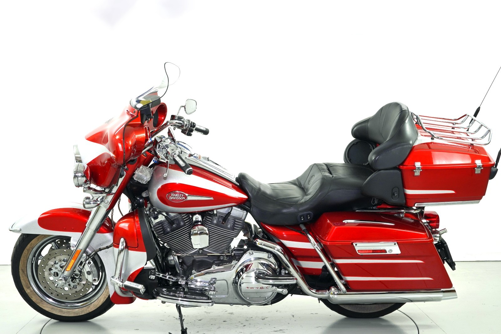 HARLEY-DAVIDSON FLHTCUSE3-image-4