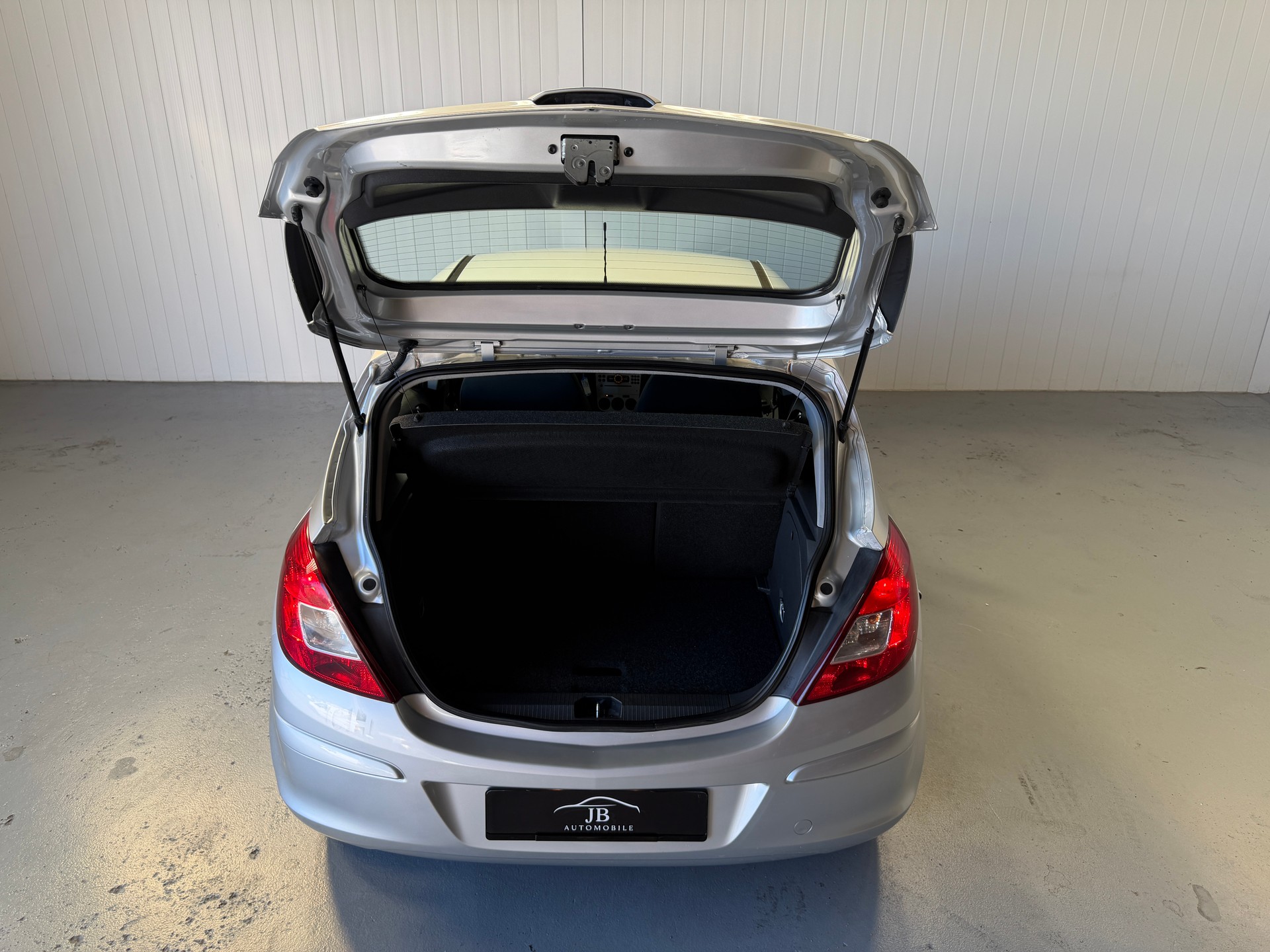 OPEL Corsa 1.4 Automatik-image-14