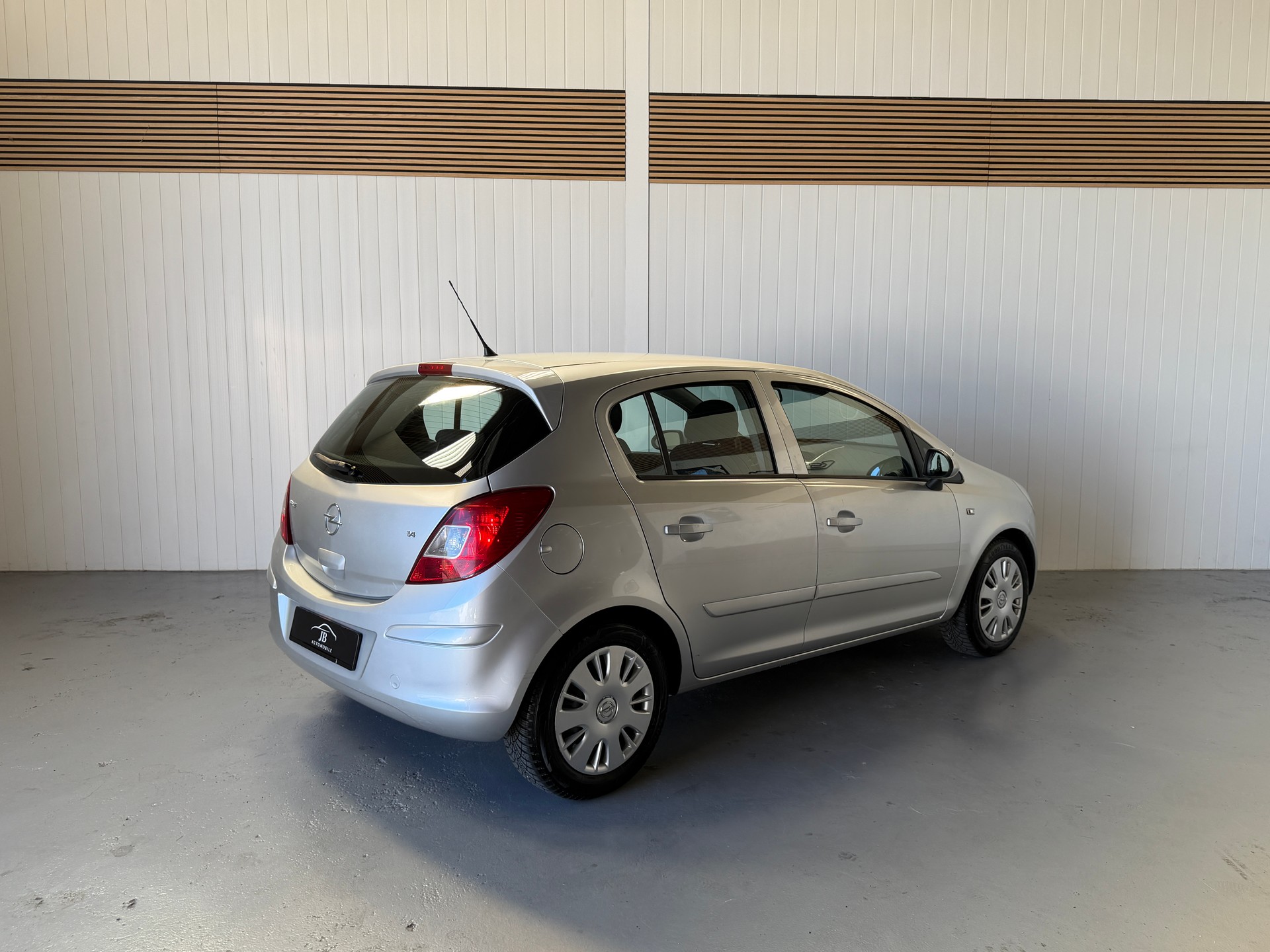 OPEL Corsa 1.4 Automatik-image-4