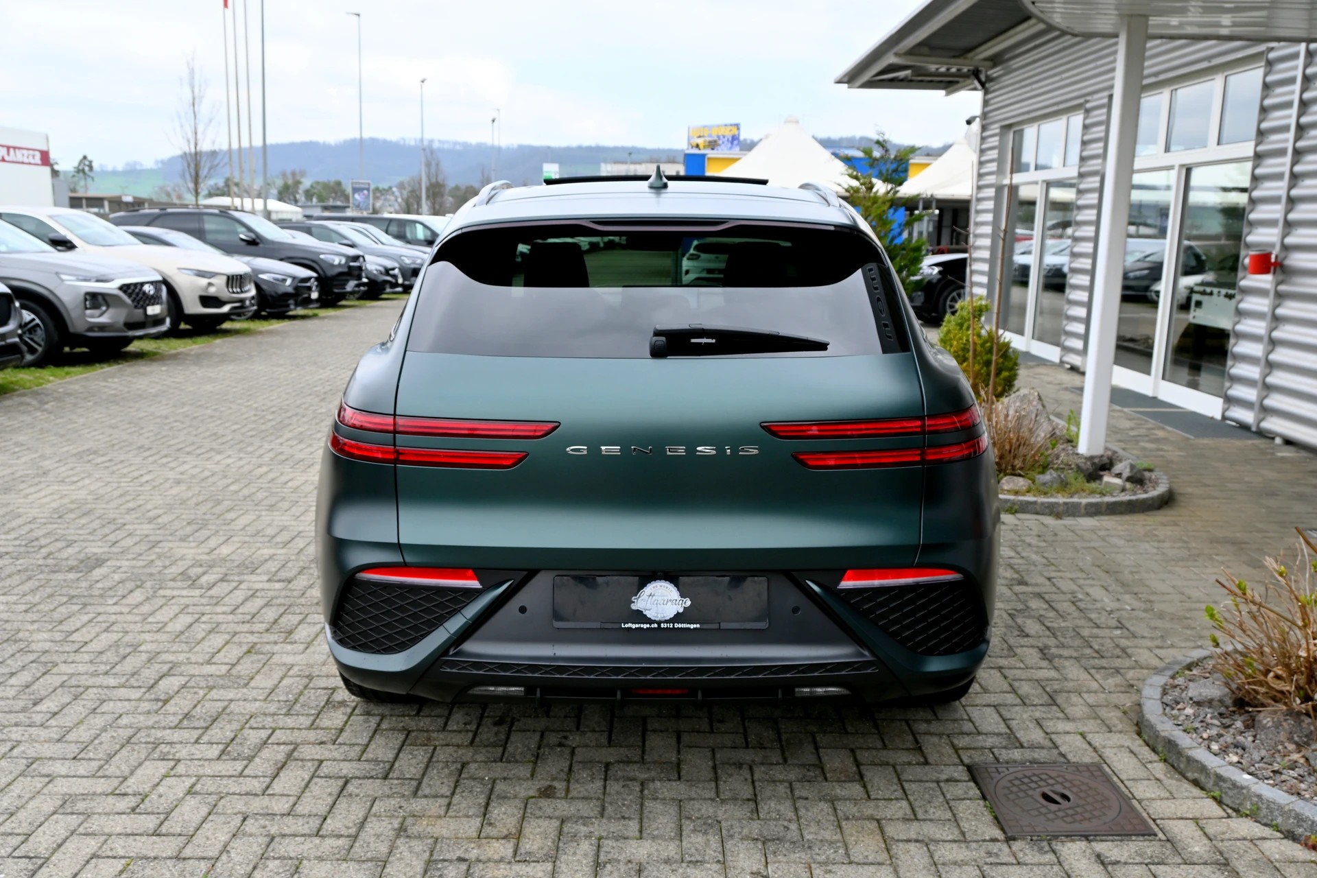 GENESIS GV70 2.2 CRDI Luxury AT8 AWD 4x4 (CH Auto) + AHK 2500kg-showroom-element-3