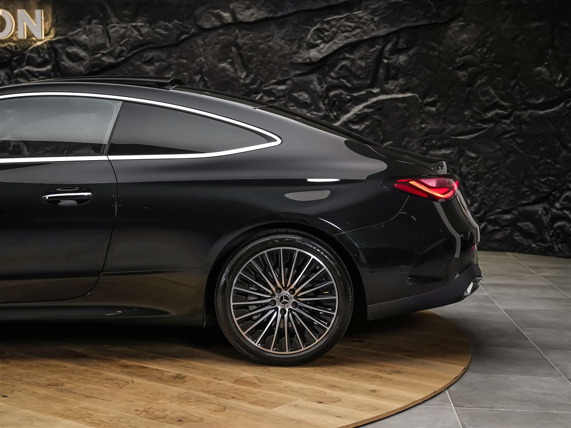MERCEDES-BENZ CLE 200 Coupé AMG Line 9G-Tronic *Werksgarantie*Panorama*Lenkradheizung*-image-16
