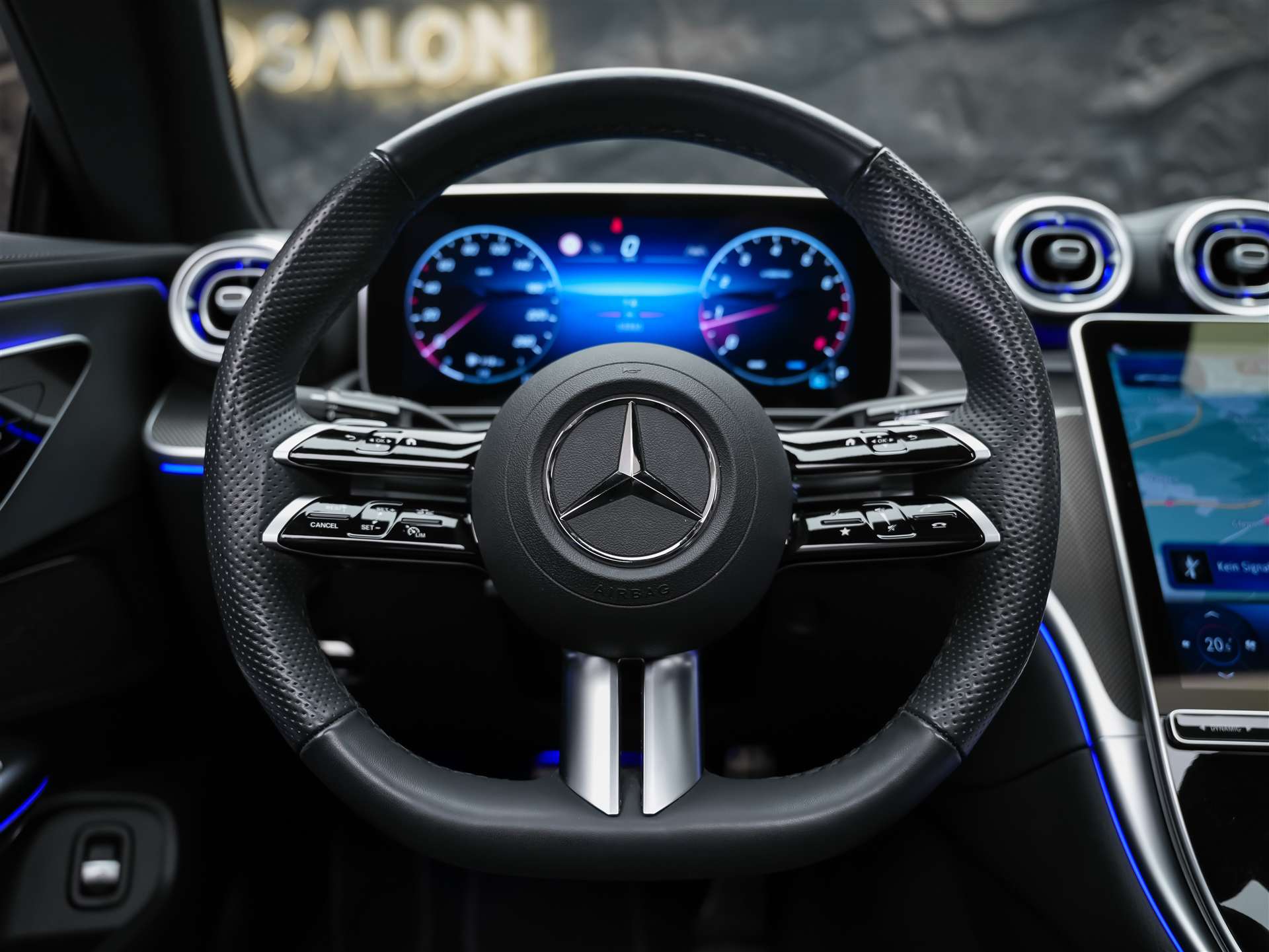 MERCEDES-BENZ CLE 200 Coupé AMG Line 9G-Tronic *Werksgarantie*Panorama*Lenkradheizung*-image-25