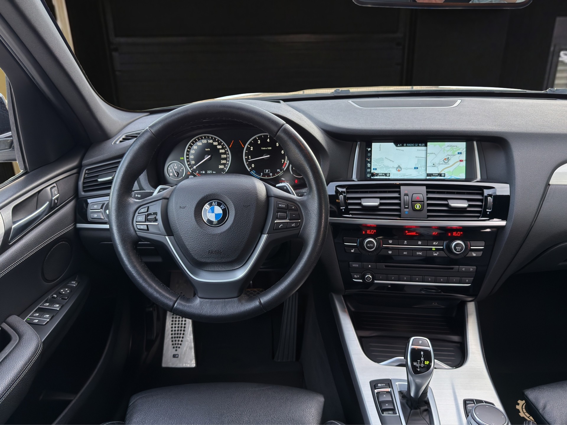 BMW X3 28i xDrive SAG M Paket-image-11