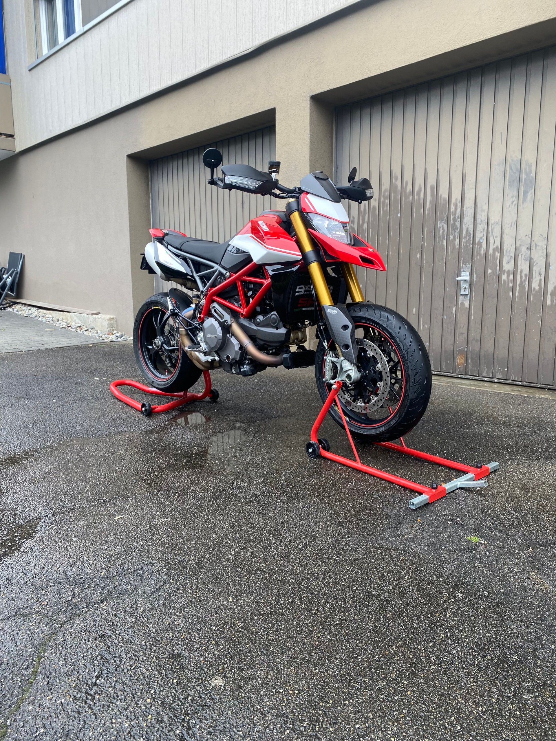 DUCATI Hypermotard 950 SP-image-1