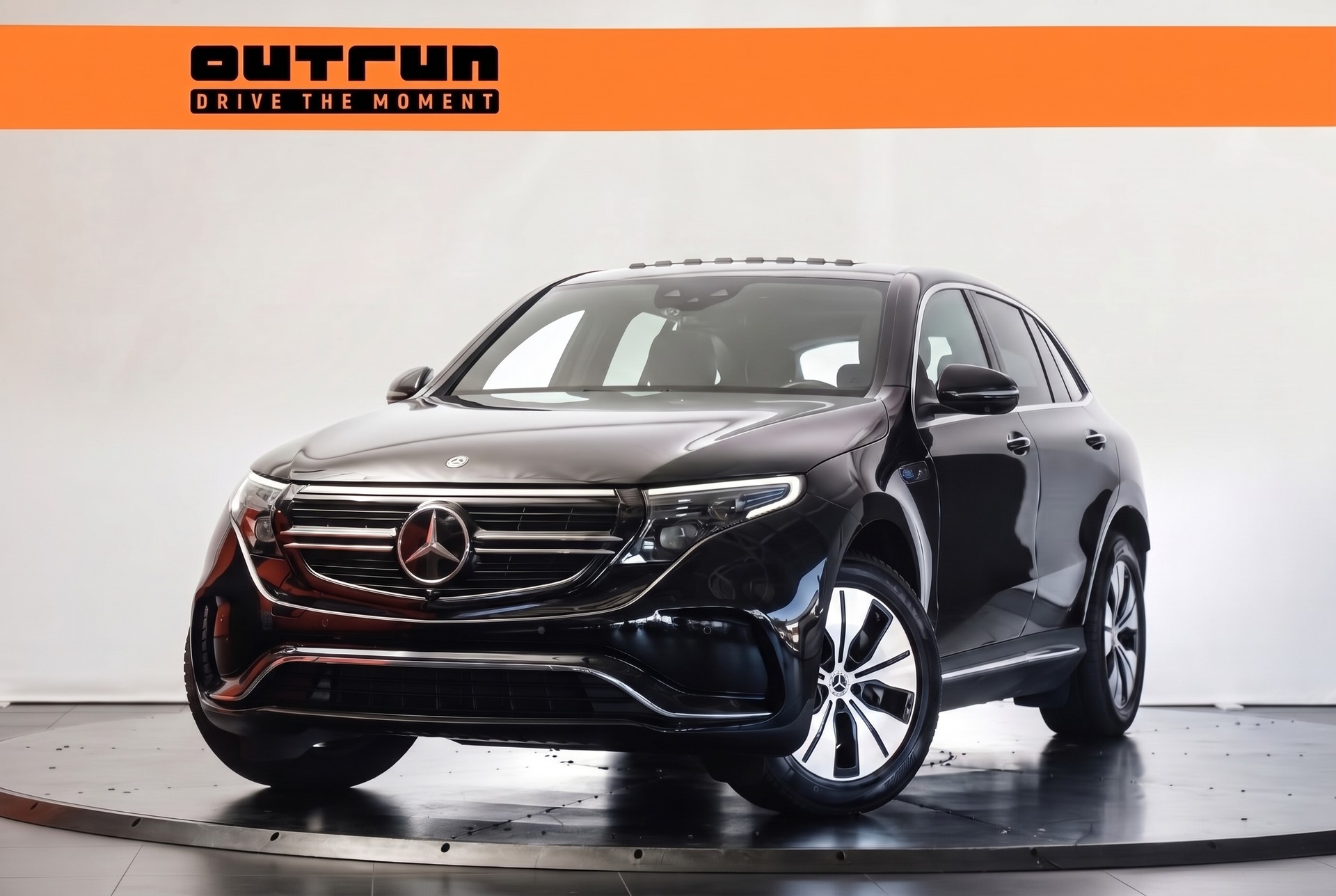 MERCEDES-BENZ EQC 400 AMG Line 4Matic Sièges ventilés / Burmester / Head-up