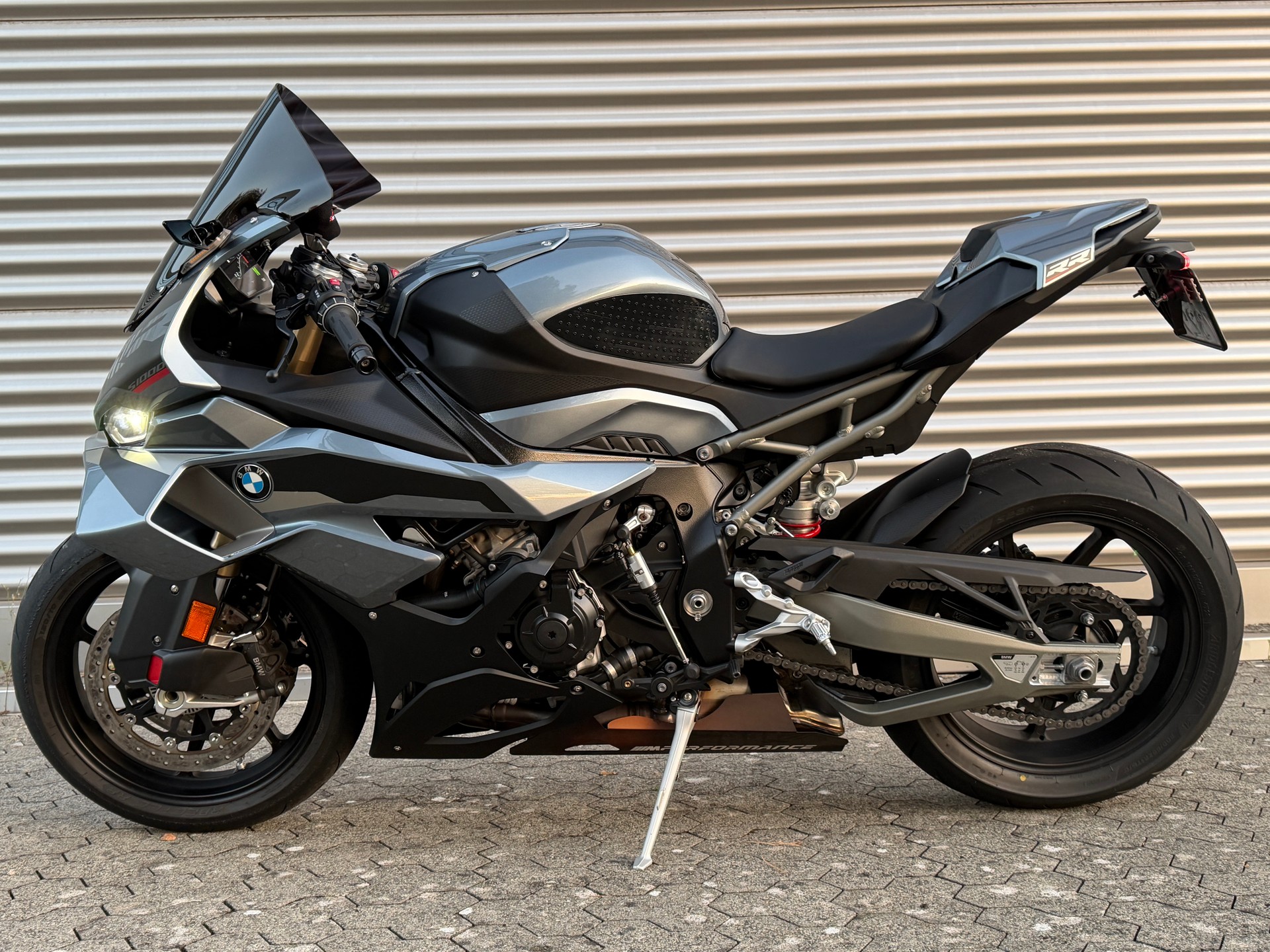 BMW S 1000 RR-image-1