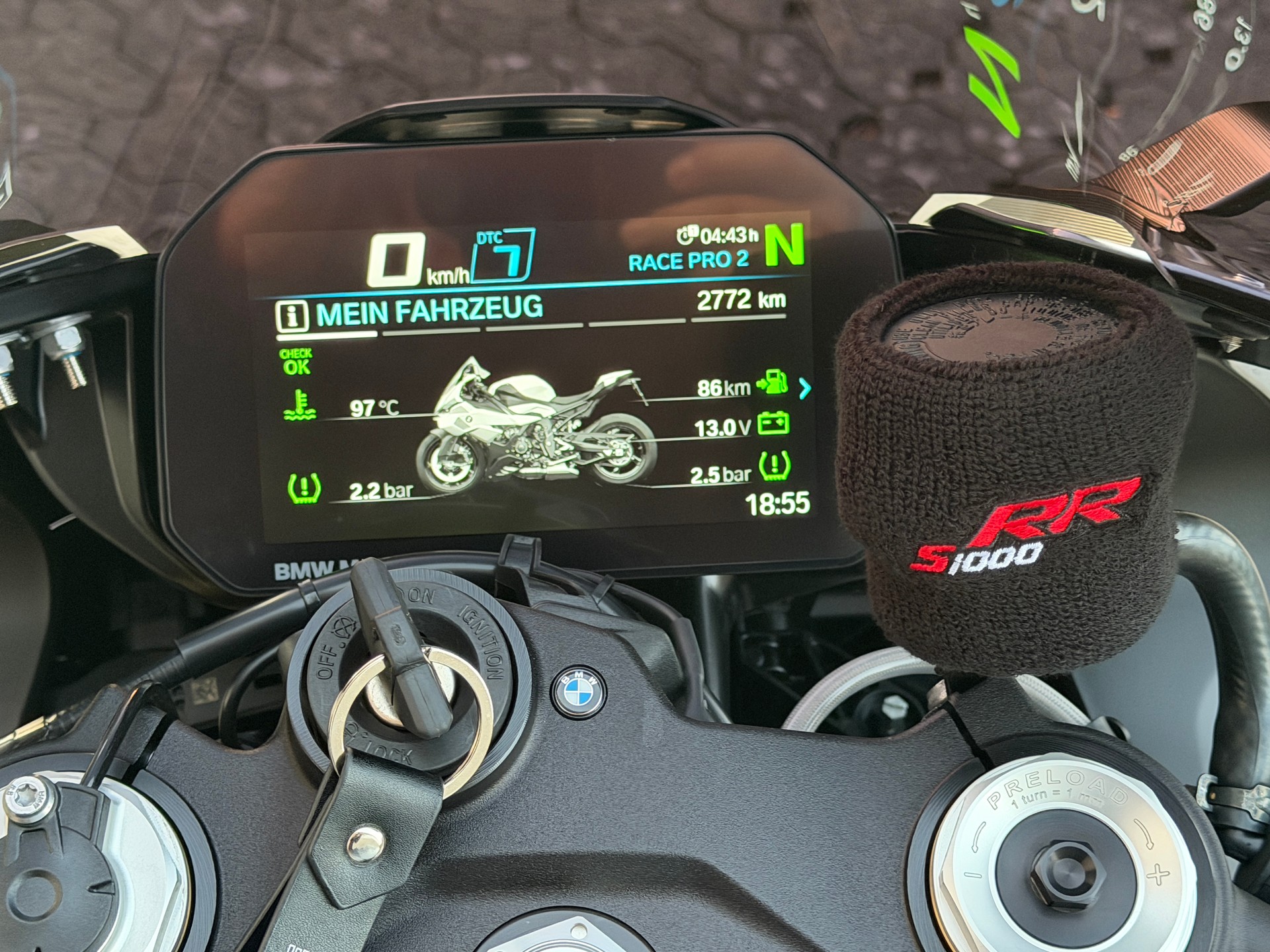 BMW S 1000 RR-image-9
