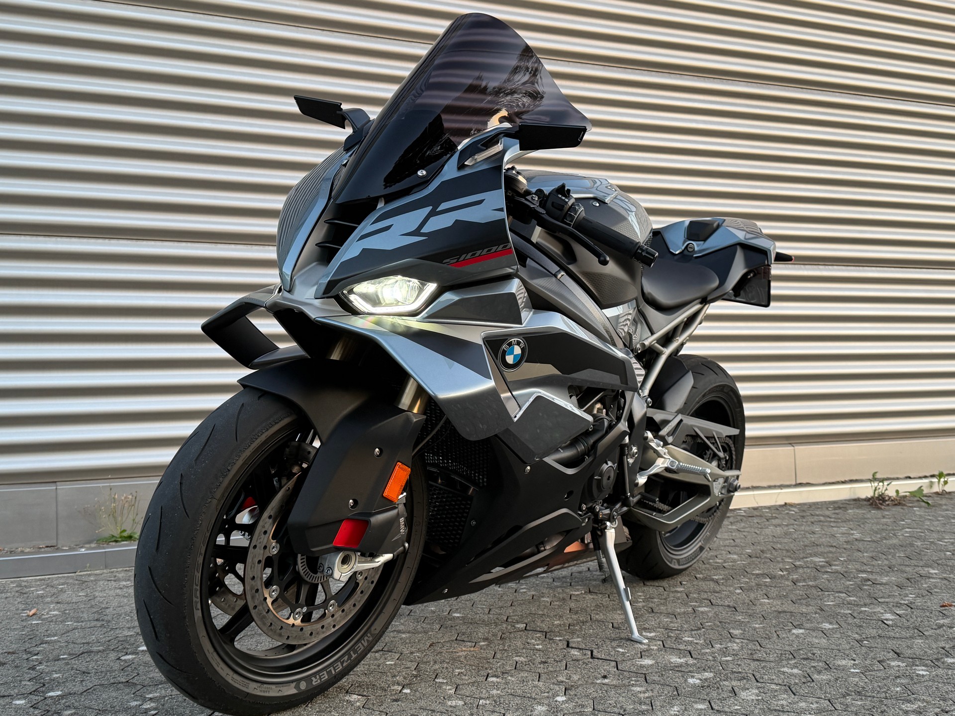 BMW S 1000 RR-image-0