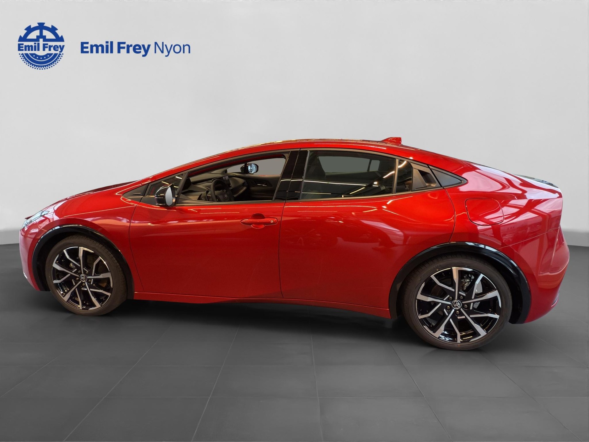 TOYOTA Prius 2.0 Plug-In-Hybrid Style-showroom-element-2