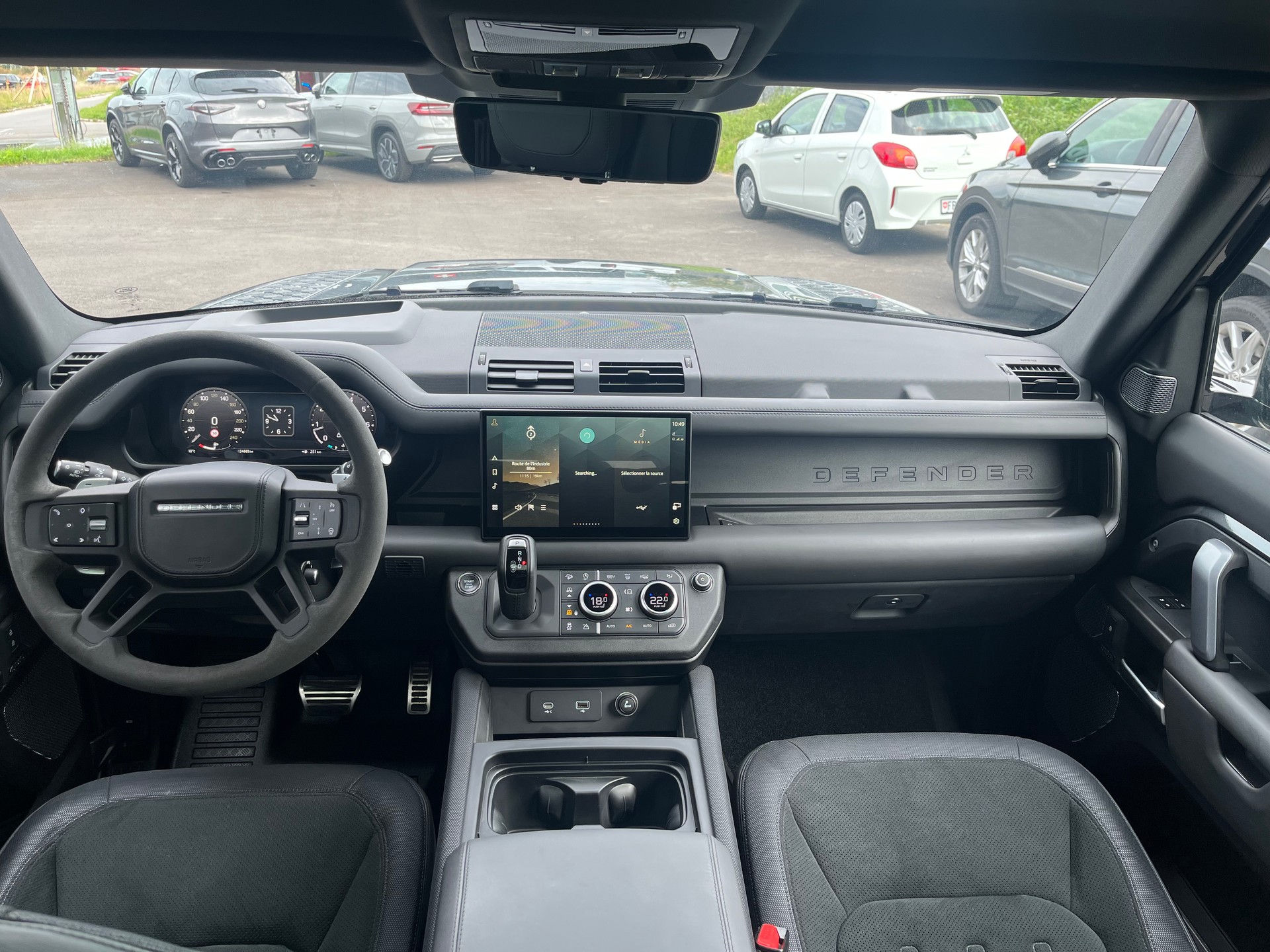 LAND ROVER Defender 90 525 V8 5.0 Carpathian Edition AT8-image-4