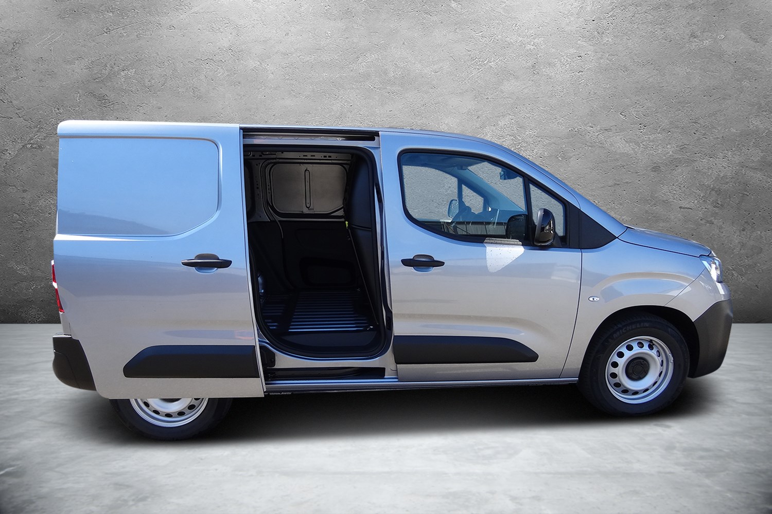 FIAT E-Doblo L1 50kWh 800kg Pro-showroom-element-2