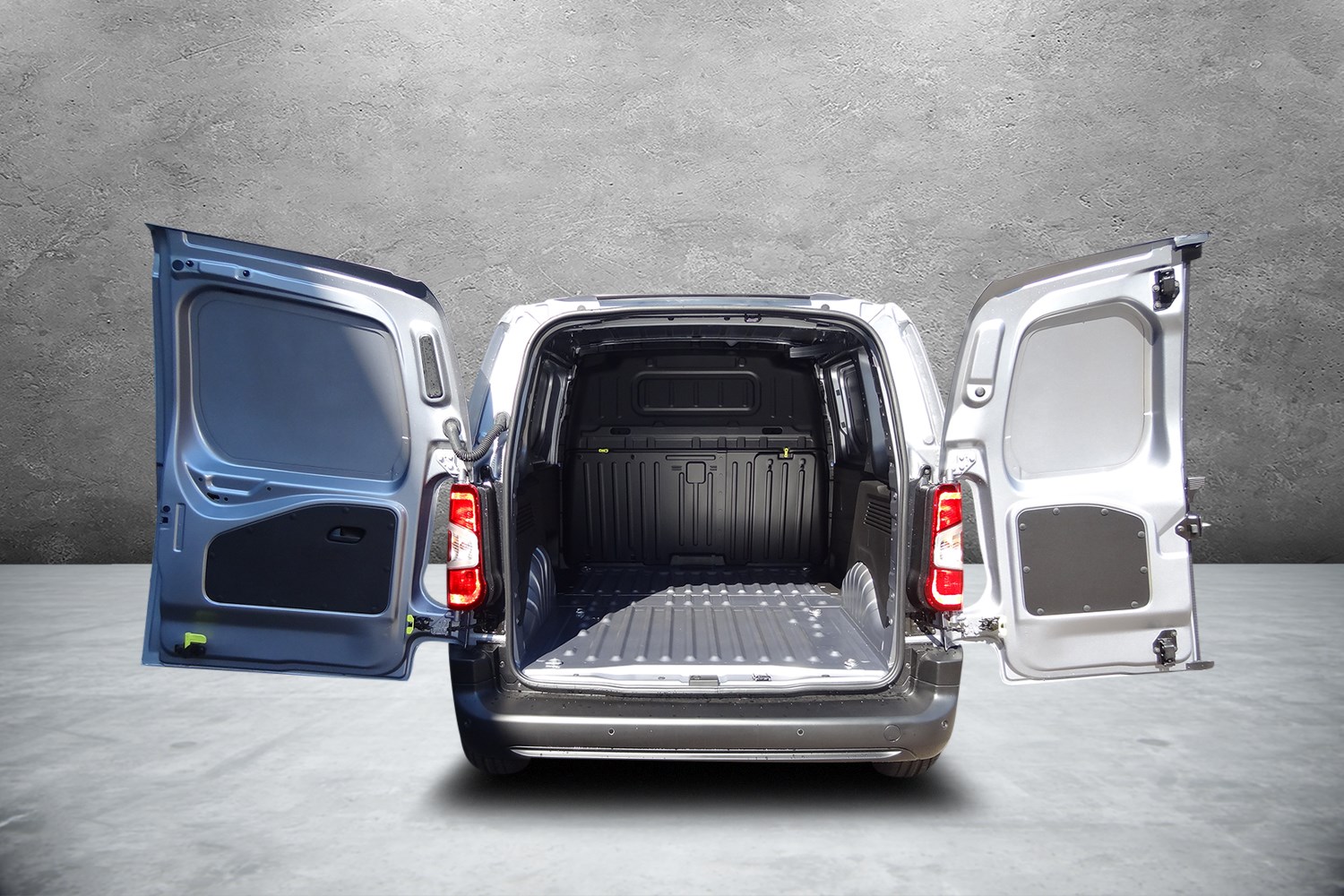 FIAT E-Doblo L1 50kWh 800kg Pro-image-4