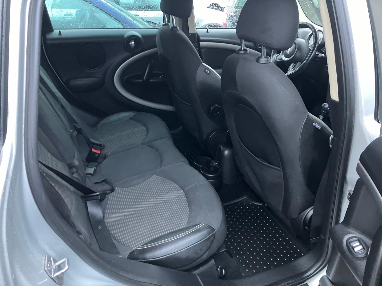 MINI Mini Countryman Cooper ALL4 Steptronic-image-4