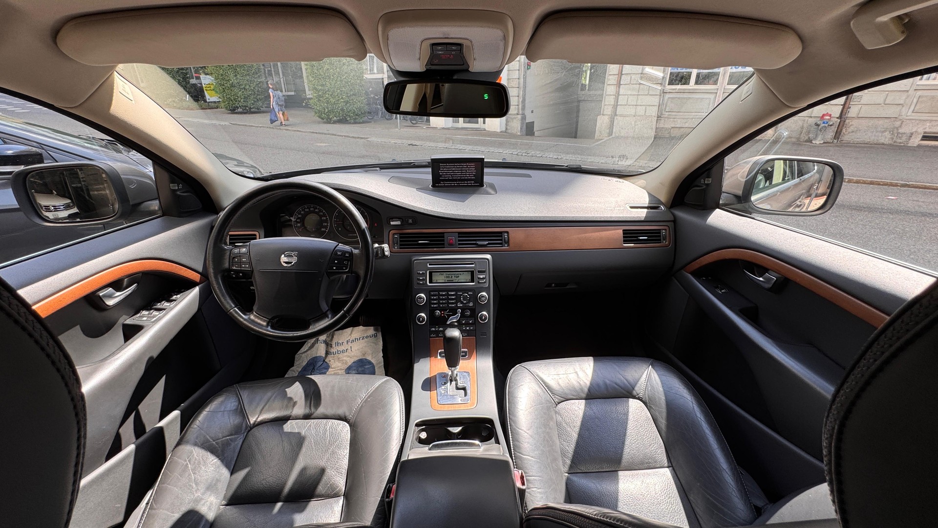 VOLVO XC70 D5 AWD Summum Geartronic-image-9