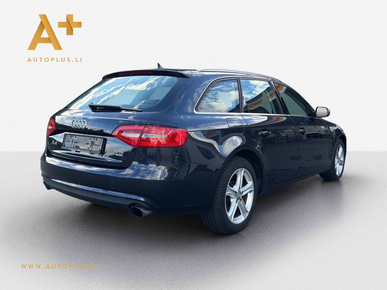 AUDI A4 Avant 2.0 TFSI quattro s-tronic-image-5