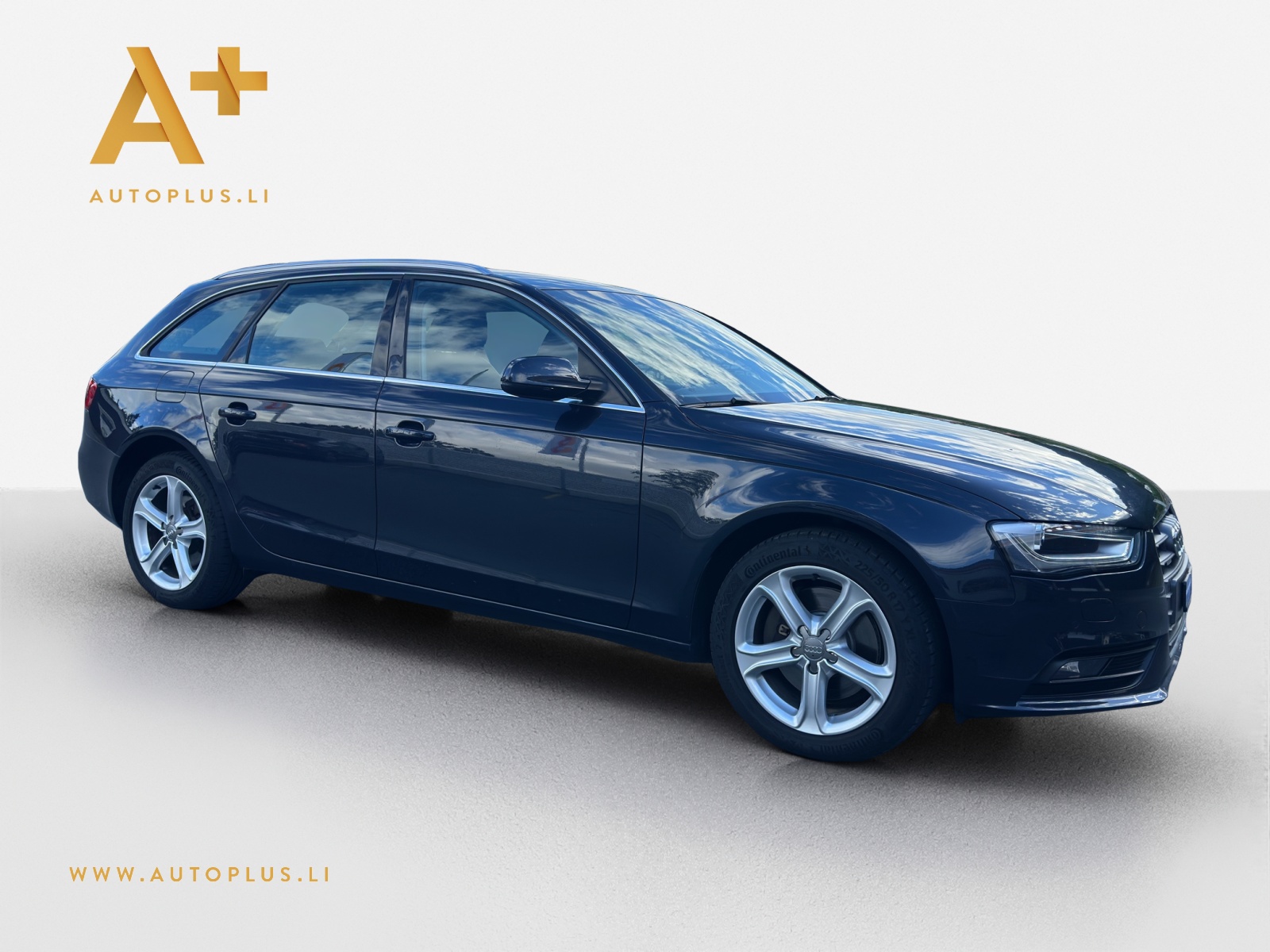 AUDI A4 Avant 2.0 TFSI quattro s-tronic-image-6