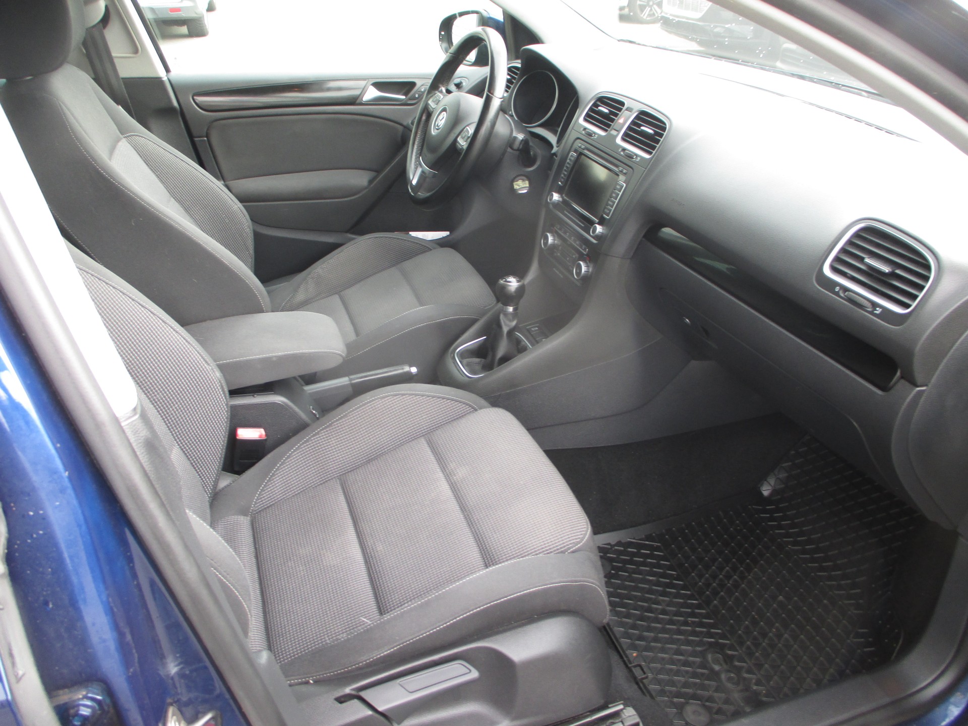 VW Golf 1.4 TSI Highline-image-14