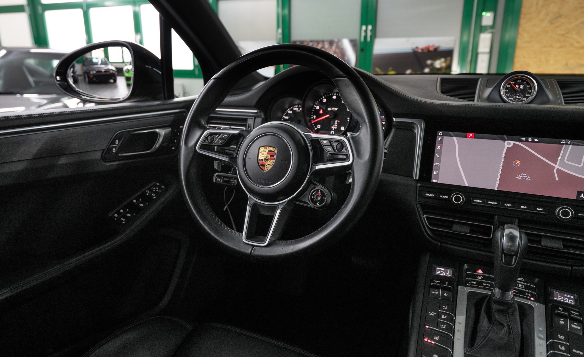 PORSCHE Macan GTS PDK-image-12
