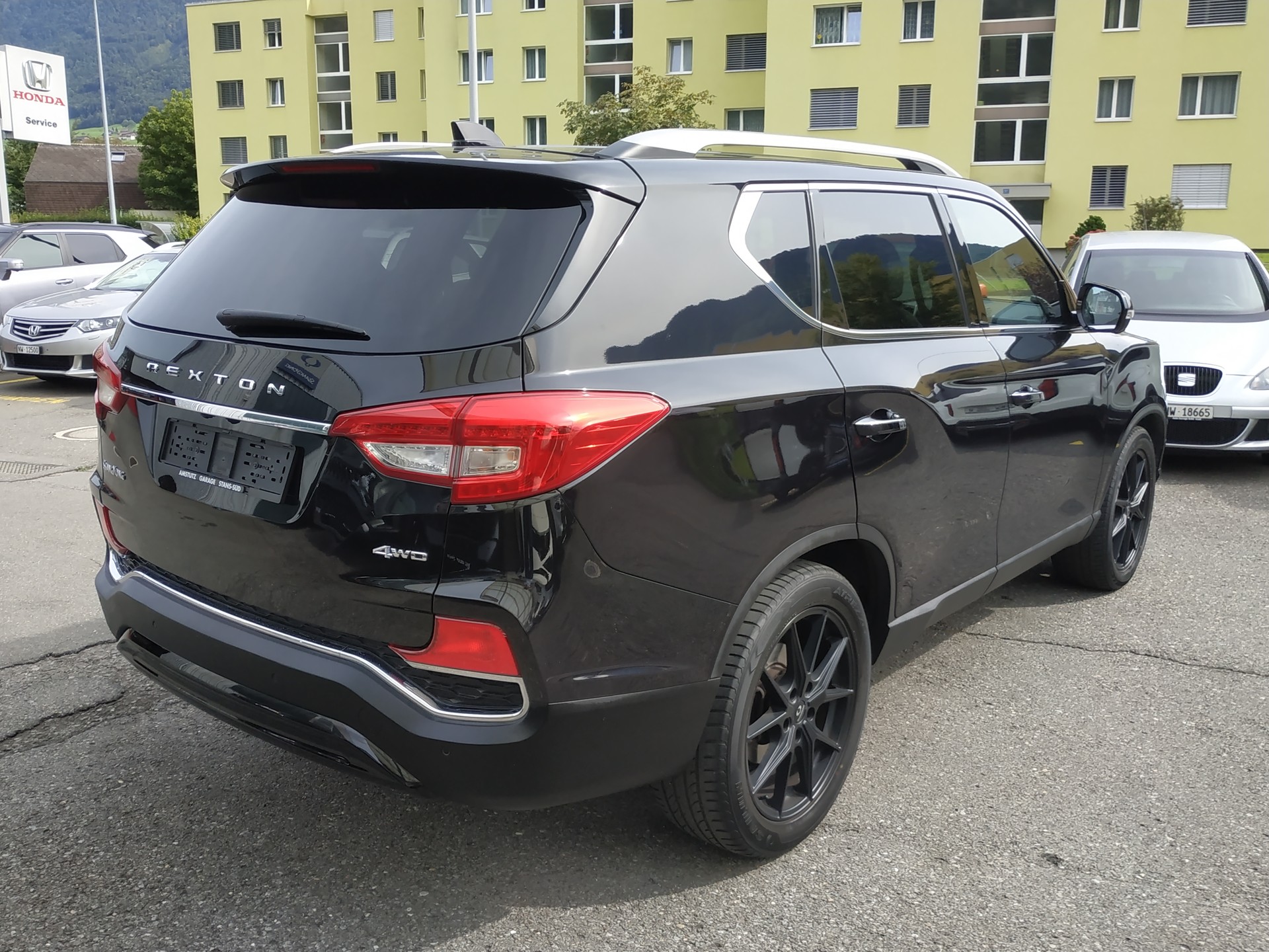 KGM-SsangYong Rexton RX220 e-XDi Sapphire 4WD-image-5
