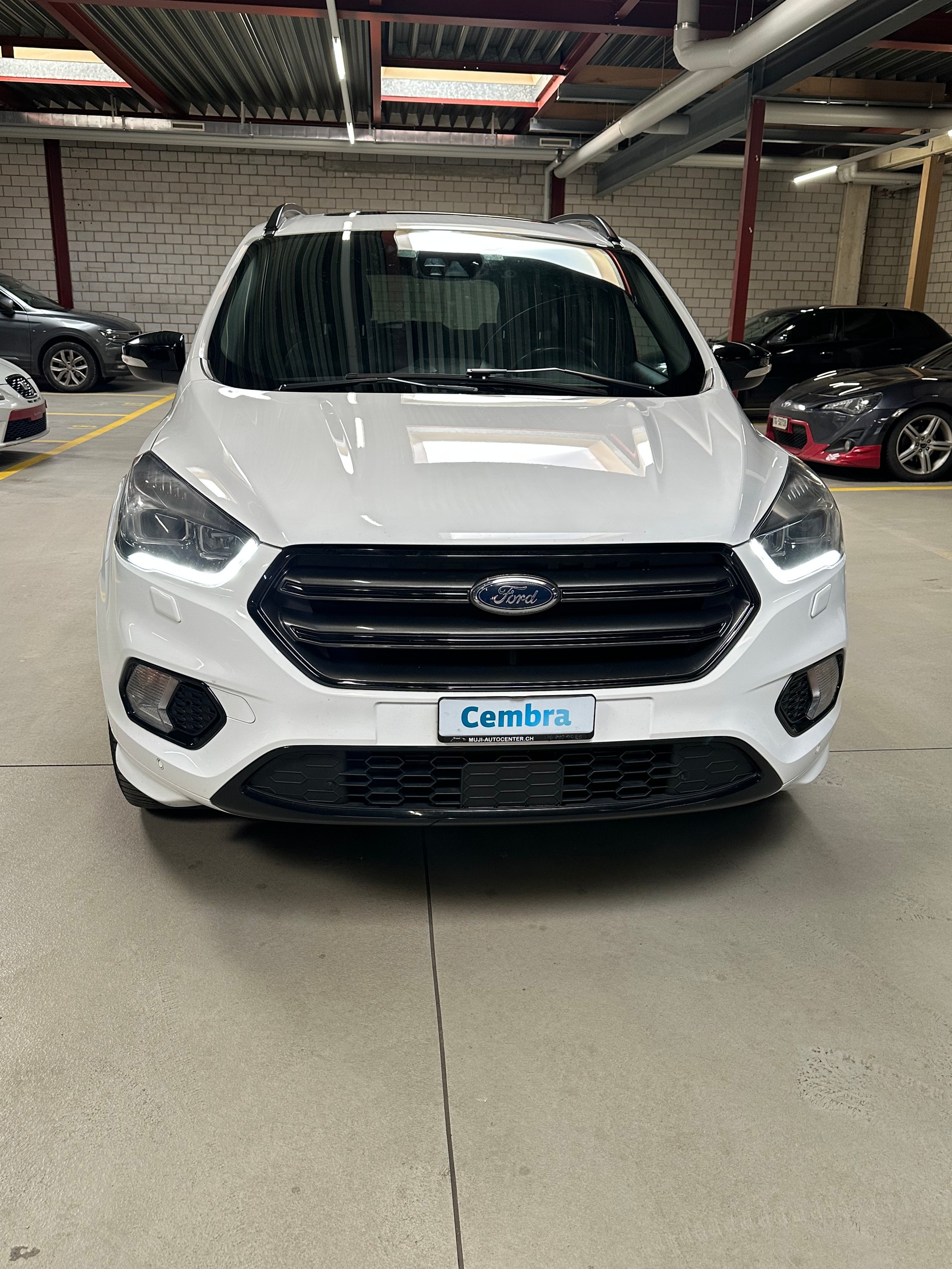 FORD Kuga 2.0 TDCi ST Line High 4WD PowerShift-image-15