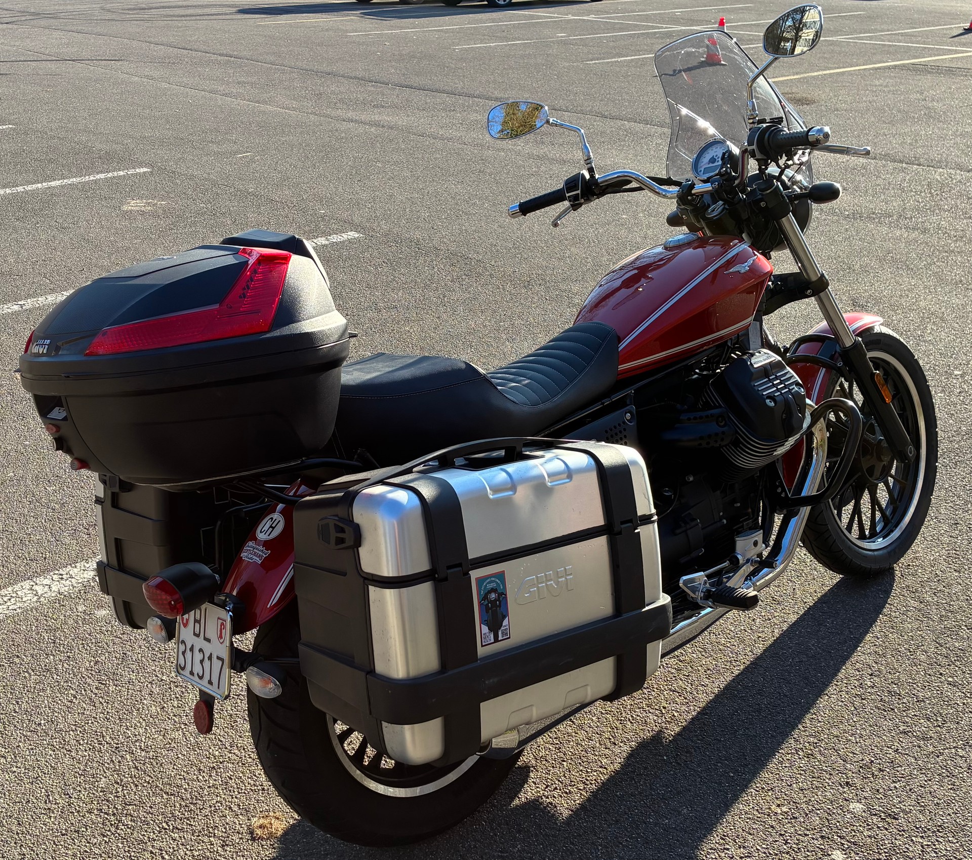 MOTO GUZZI V9 Roamer 850 ABS-image-2