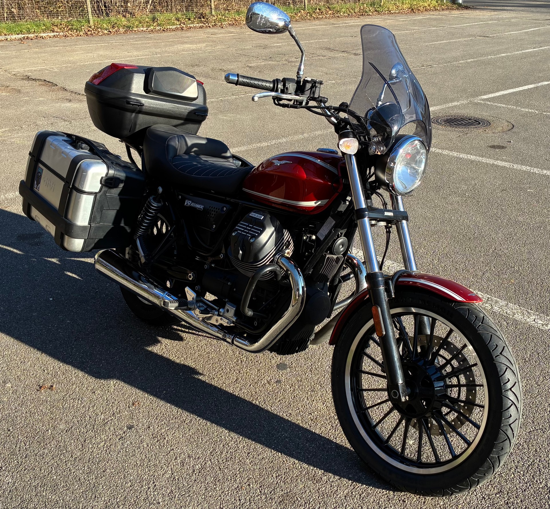 MOTO GUZZI V9 Roamer 850 ABS-image-1