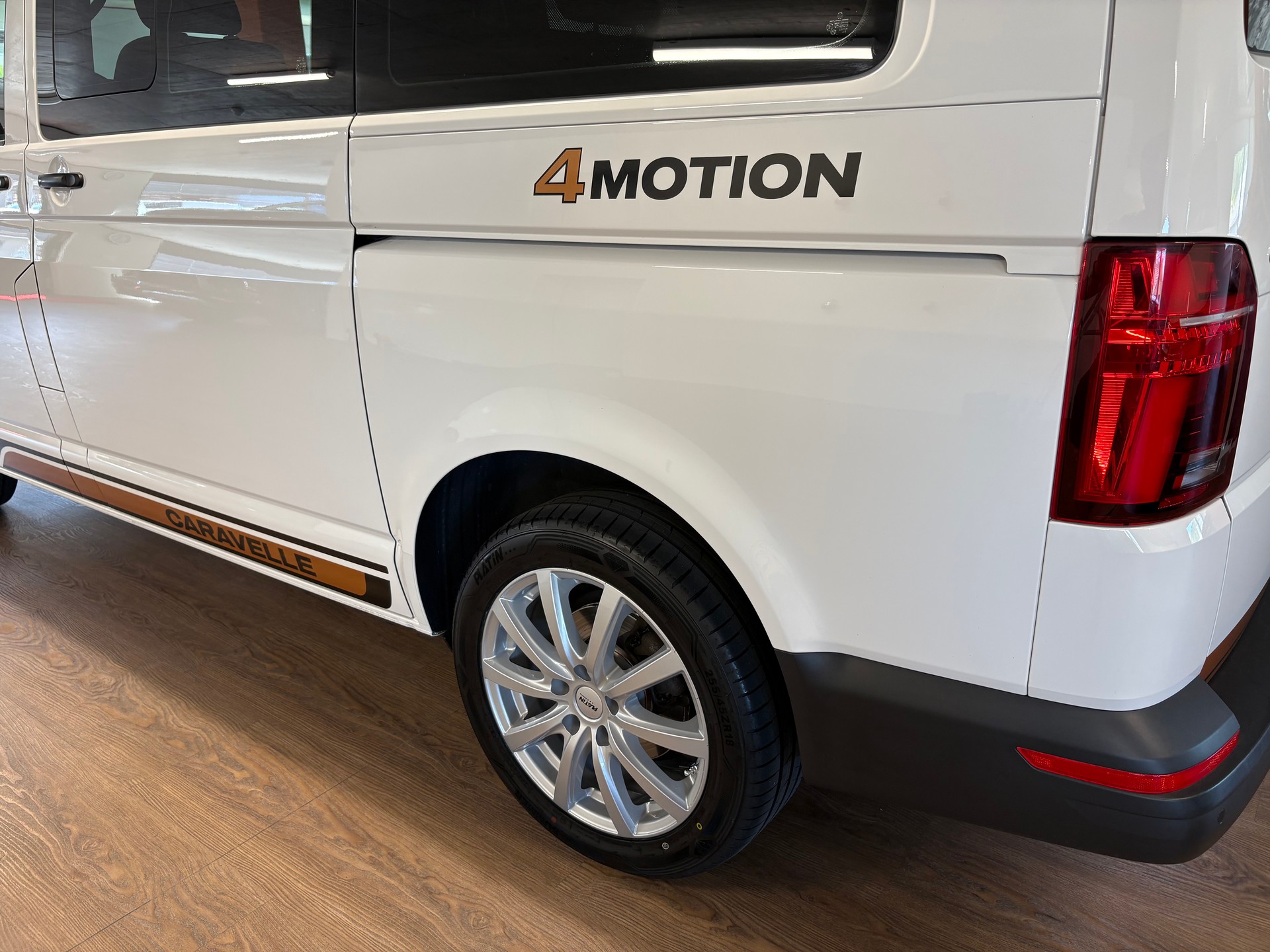 VW T6.1 2.0 TDI 4Motion-image-6