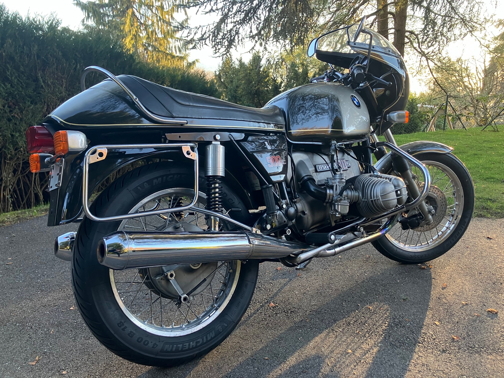 BMW R90S-image-2