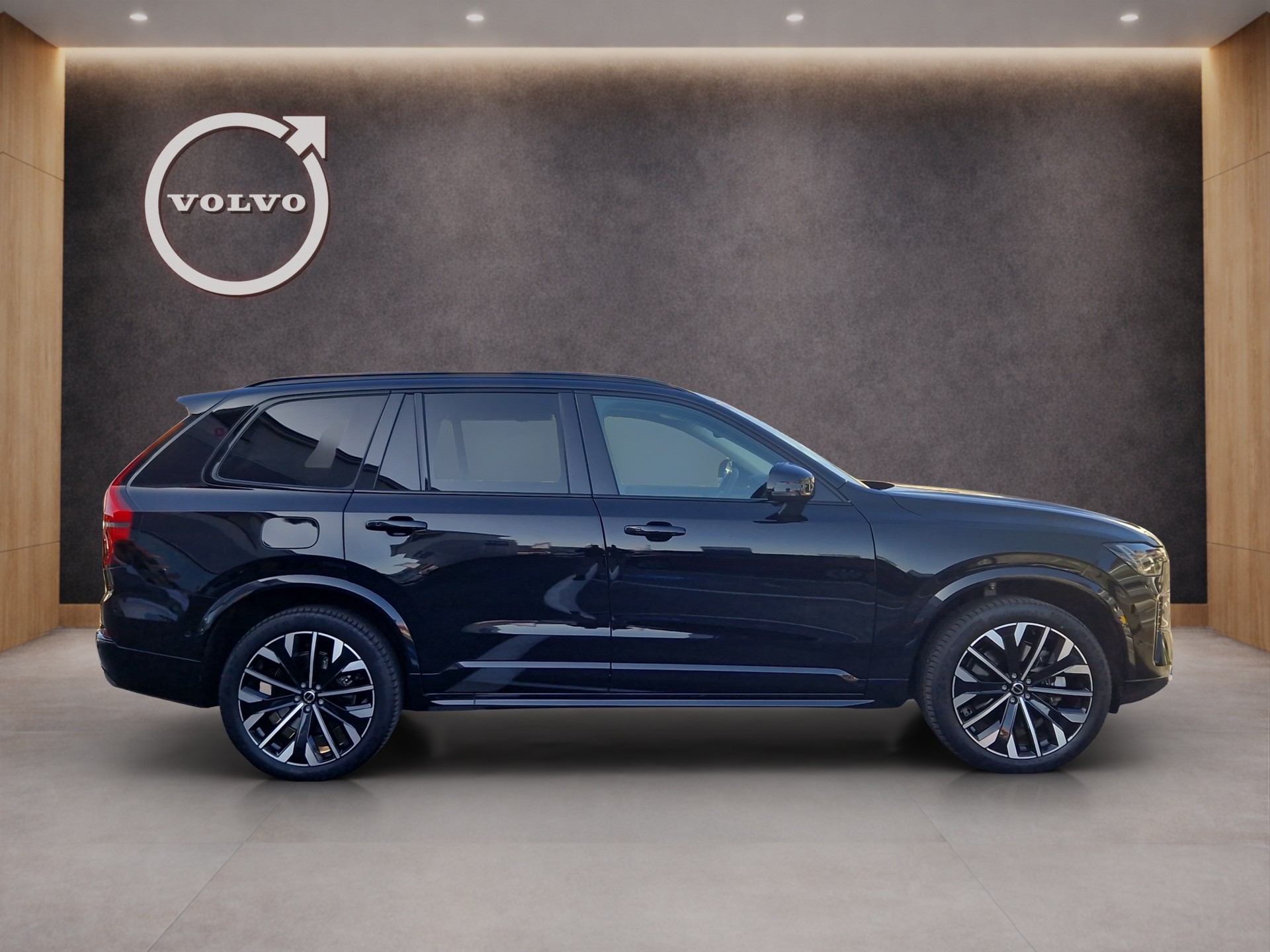 VOLVO XC90 2.0 T8 TE Ultra Dark eAWD-image-6