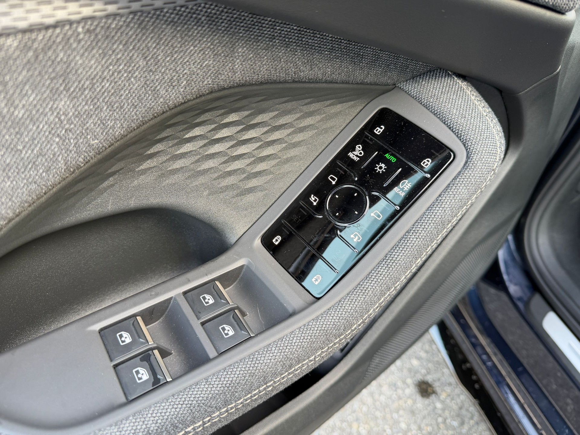 AUDI A5 Avant TFSI 150 kW S tronic-image-12