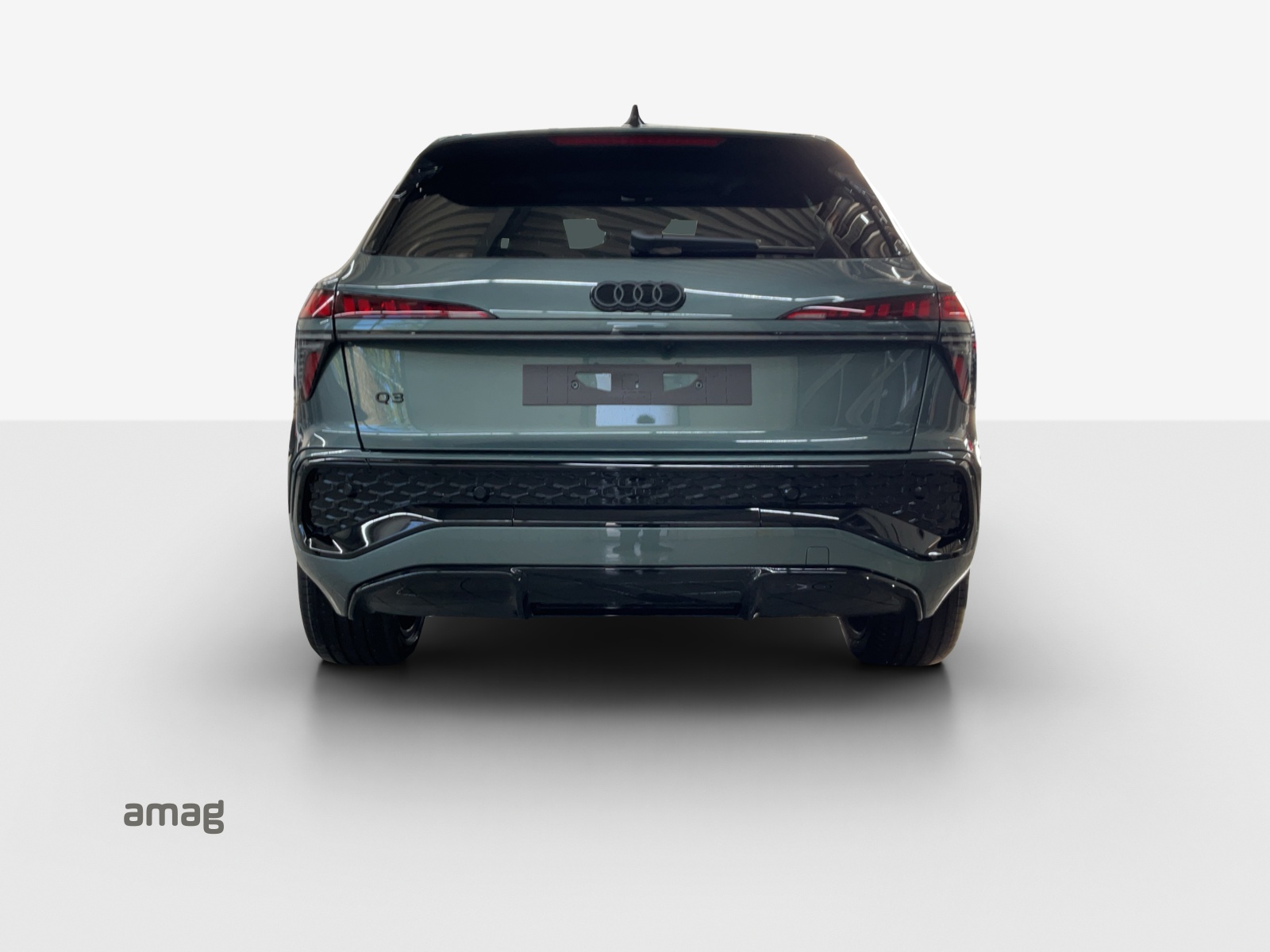 AUDI Q3 SUV 110 kW TFSI S tronic-showroom-element-3