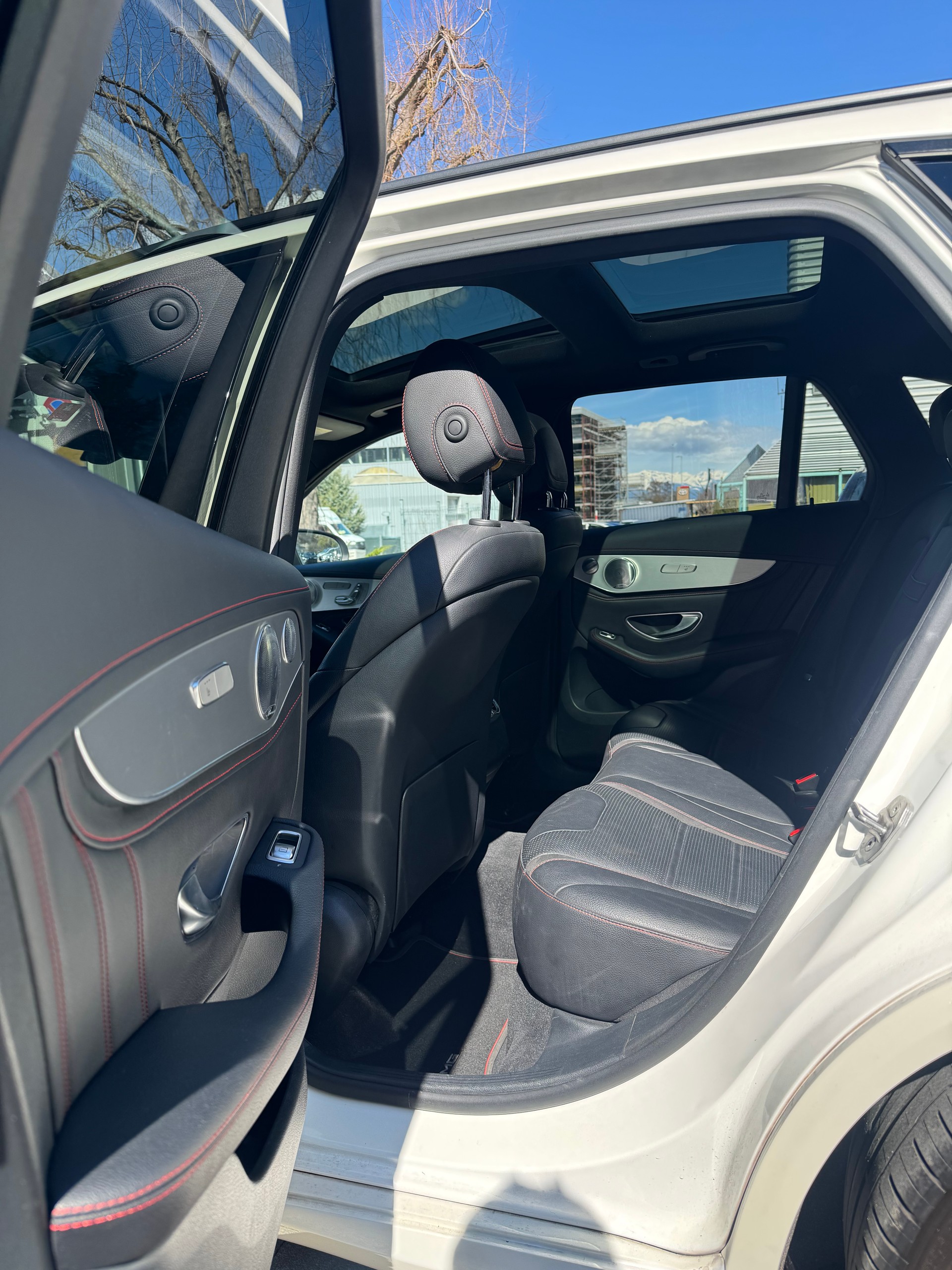 MERCEDES-BENZ GLC 43 AMG 4Matic 9G-Tronic-image-4