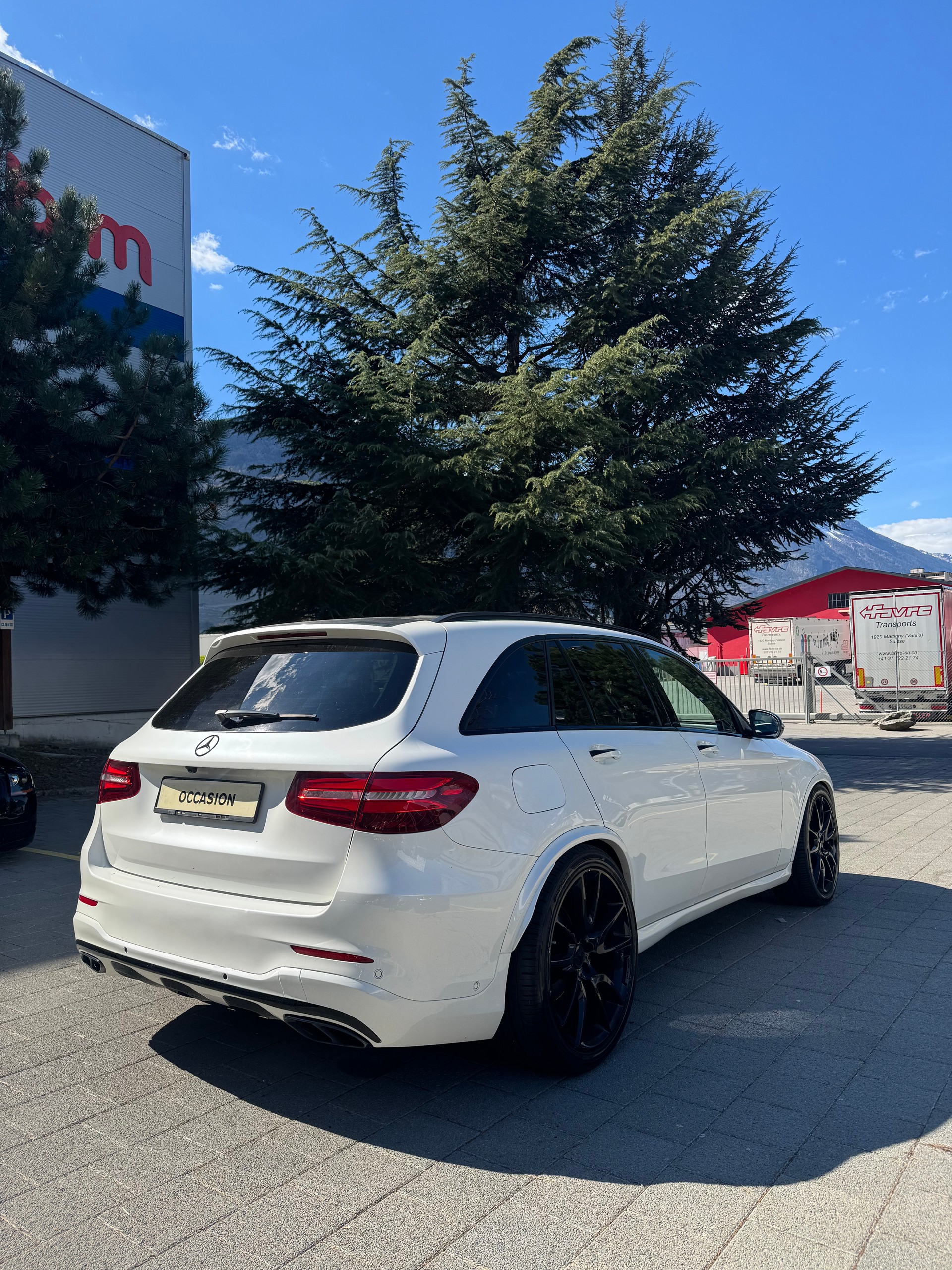 MERCEDES-BENZ GLC 43 AMG 4Matic 9G-Tronic-image-2