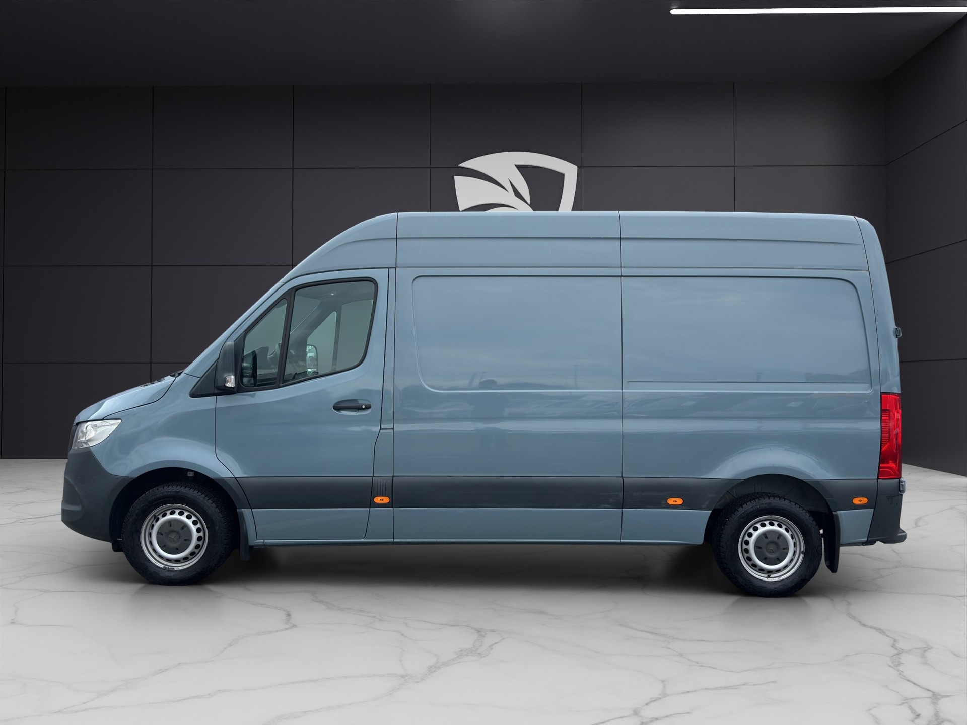 MERCEDES-BENZ Sprinter 214 CDI Standard 9G-TRONIC FWD-showroom-element-2