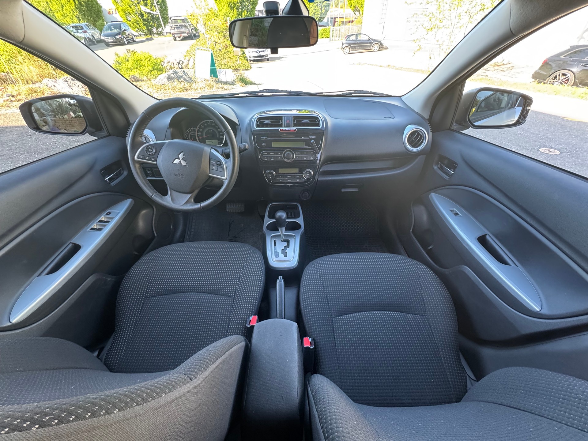 MITSUBISHI Space Star 1.2 Celebration 300K CVT-image-11