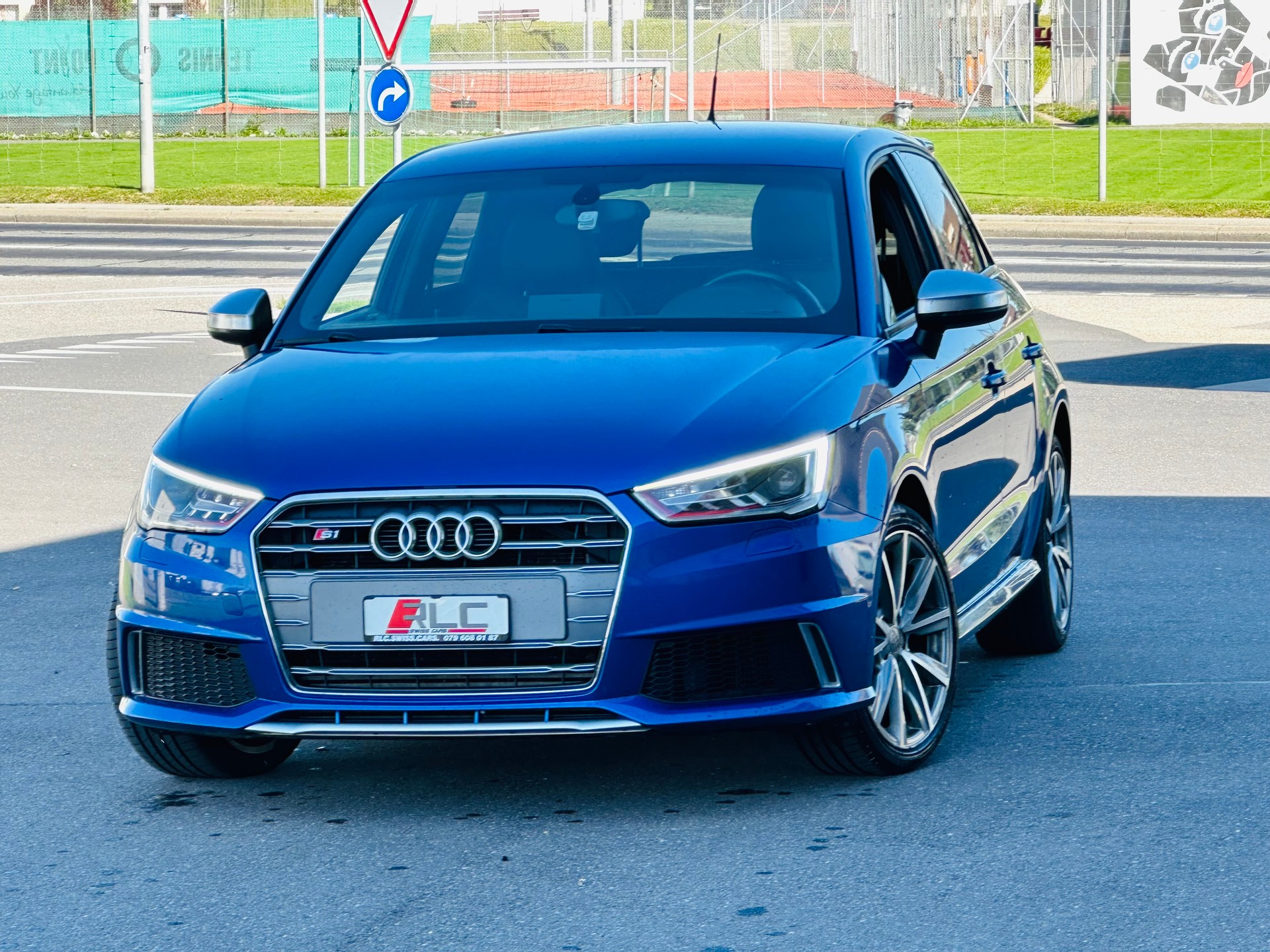 AUDI S1 Sportback 2.0 TFSI Sport quattro-image-5