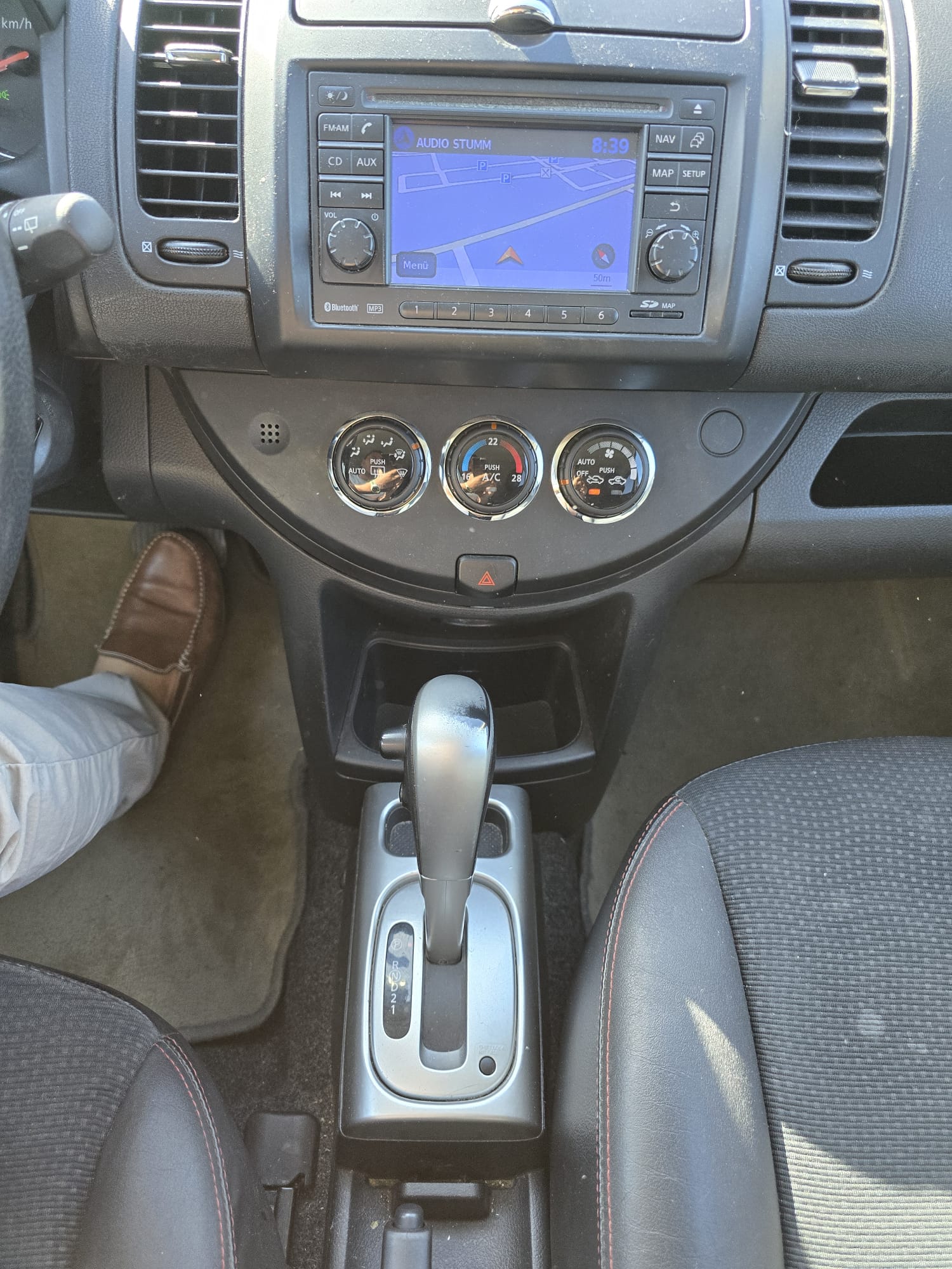NISSAN Note 1.6 tekna Automatic-image-9