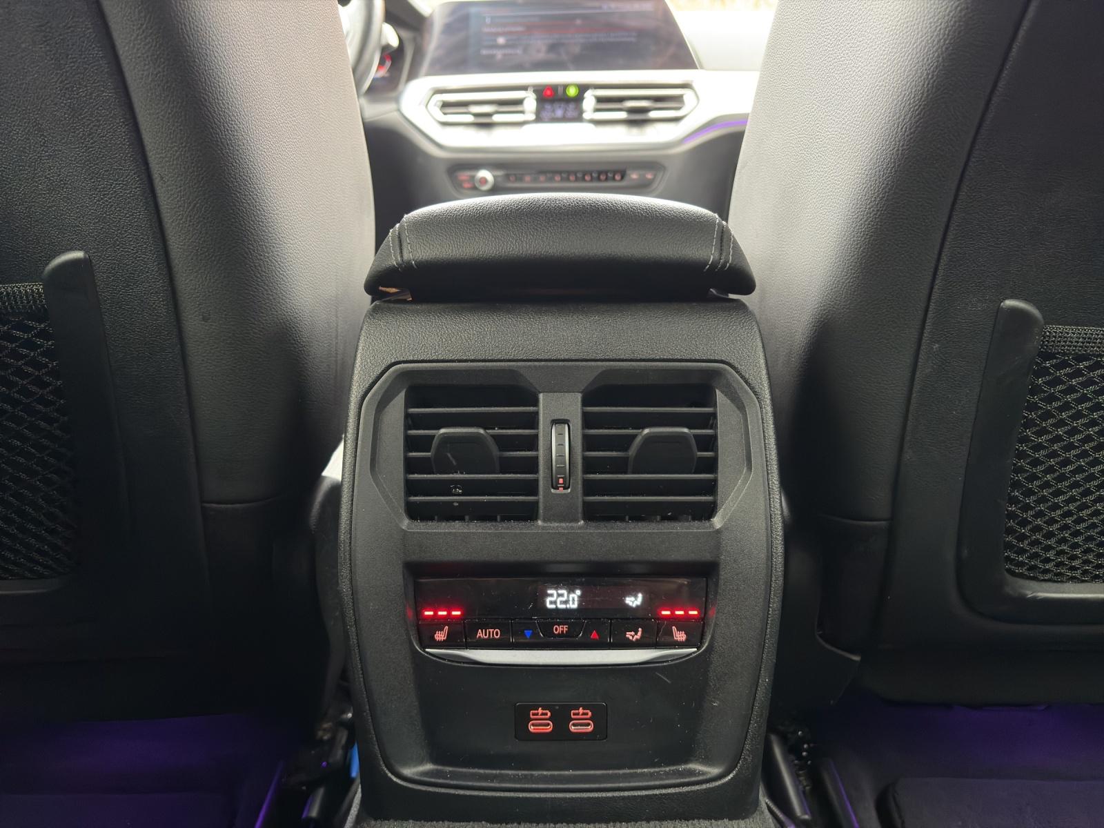 BMW M340d xDrive 48V Touring Steptronic Sport-image-15