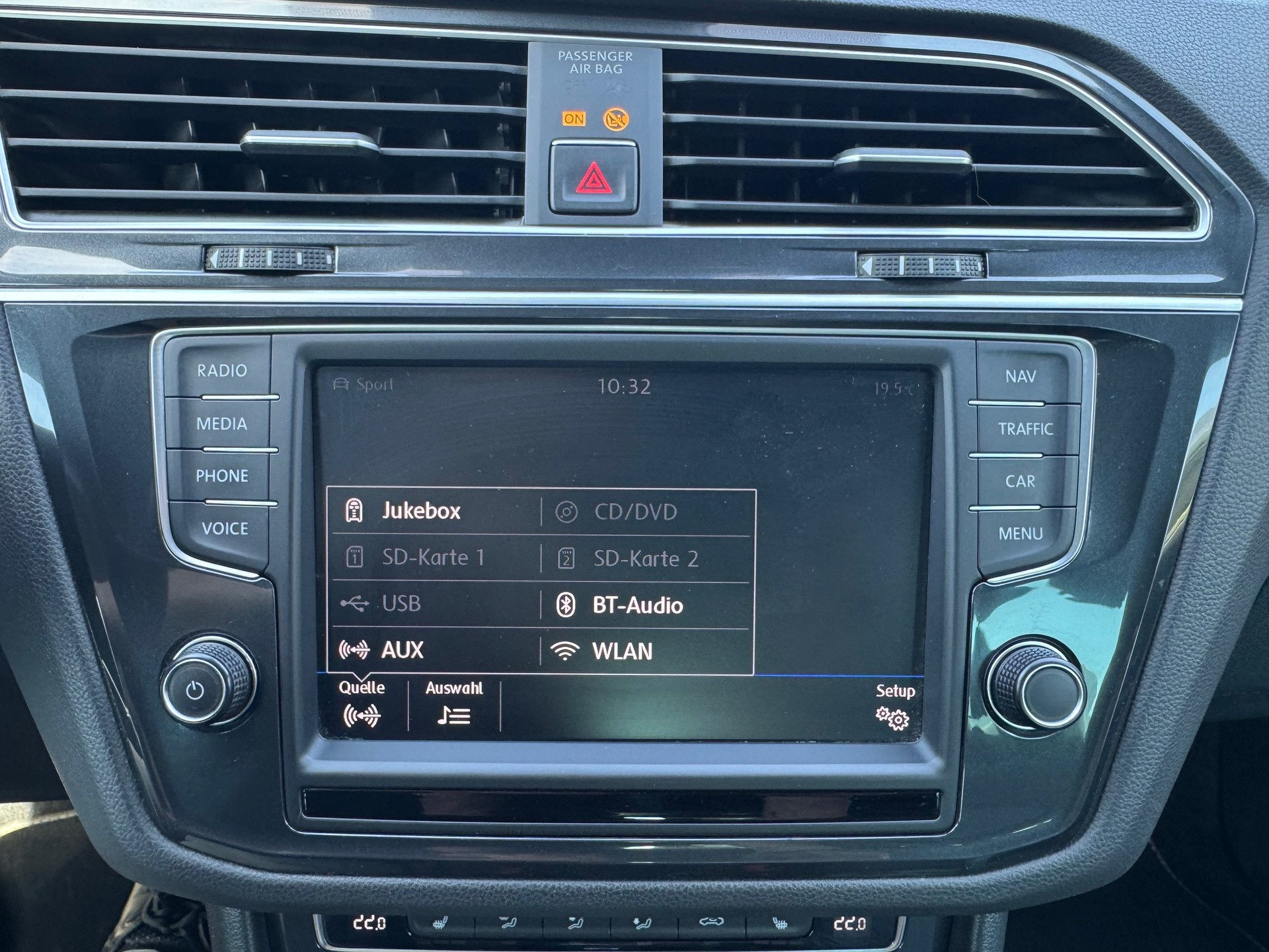 VW Tiguan 2.0 TDI SCR R-LINE 4Motion DSG-image-11