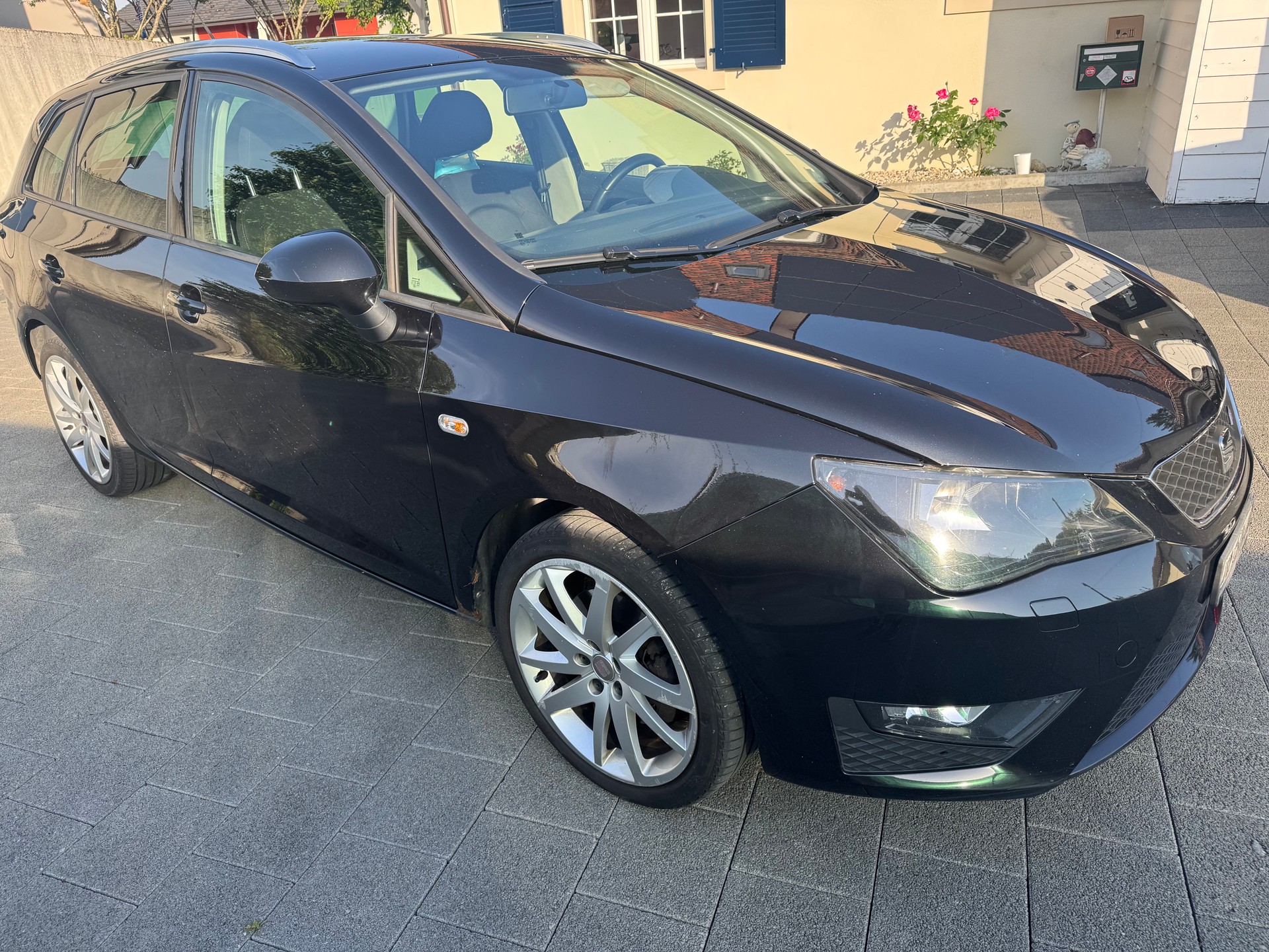 SEAT Ibiza ST 1.6 TDI FR-showroom-element-2